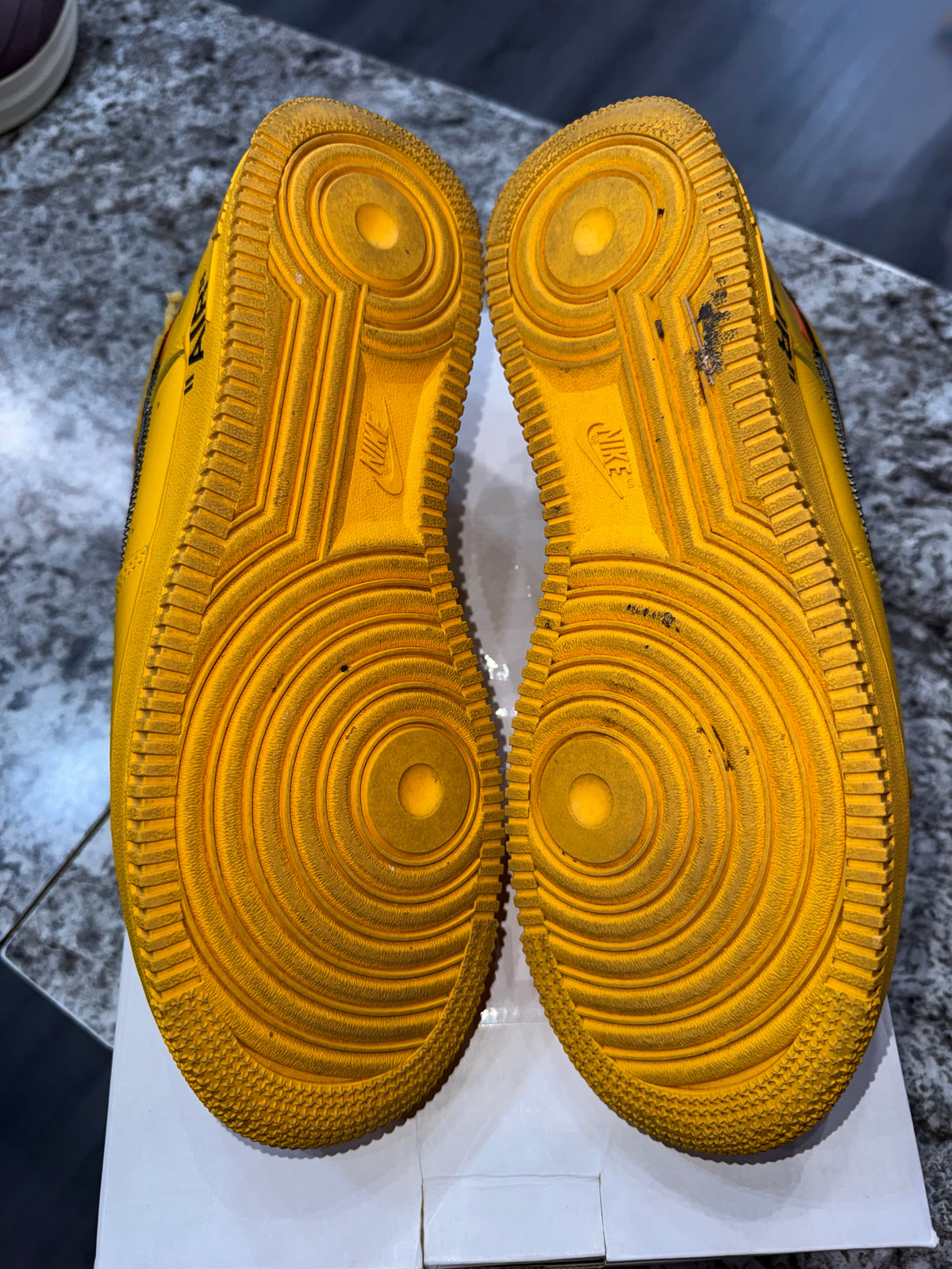 Nike Air Force 1 Low Off-White ICA University Gold