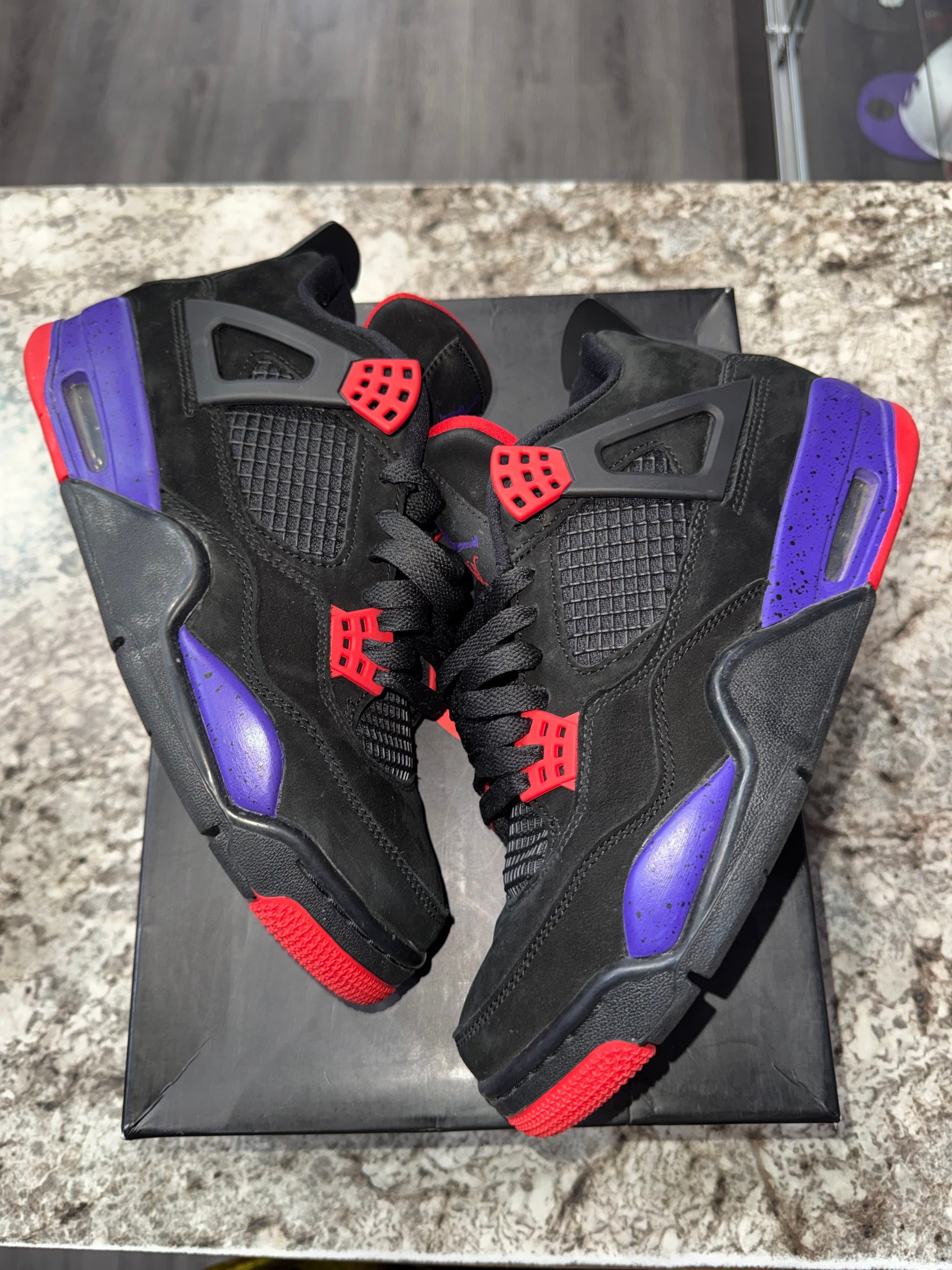 Jordan 4 Retro Raptors Drake OVO (2019)
