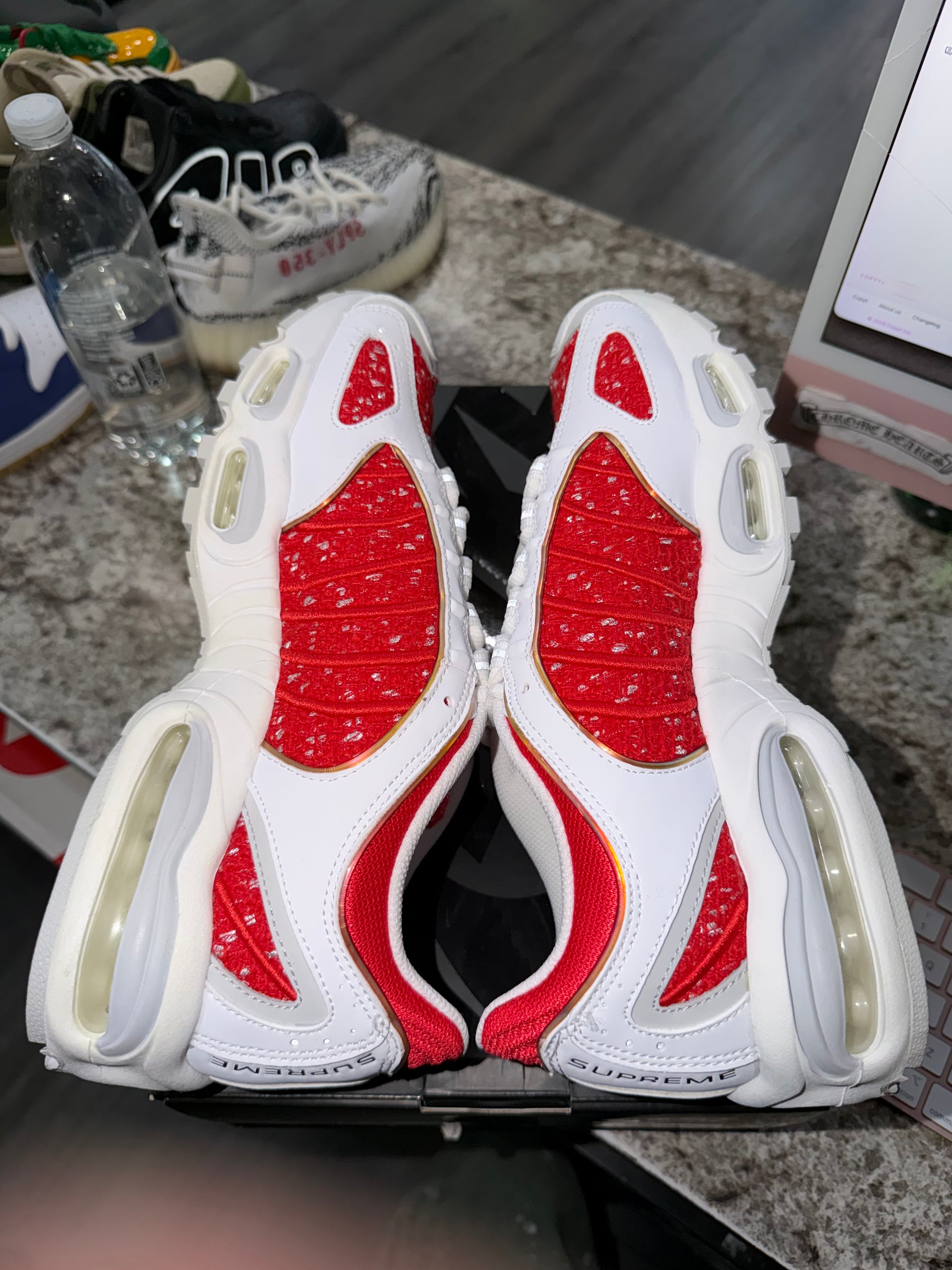 Nike Air Max Tailwind 4 Supreme White