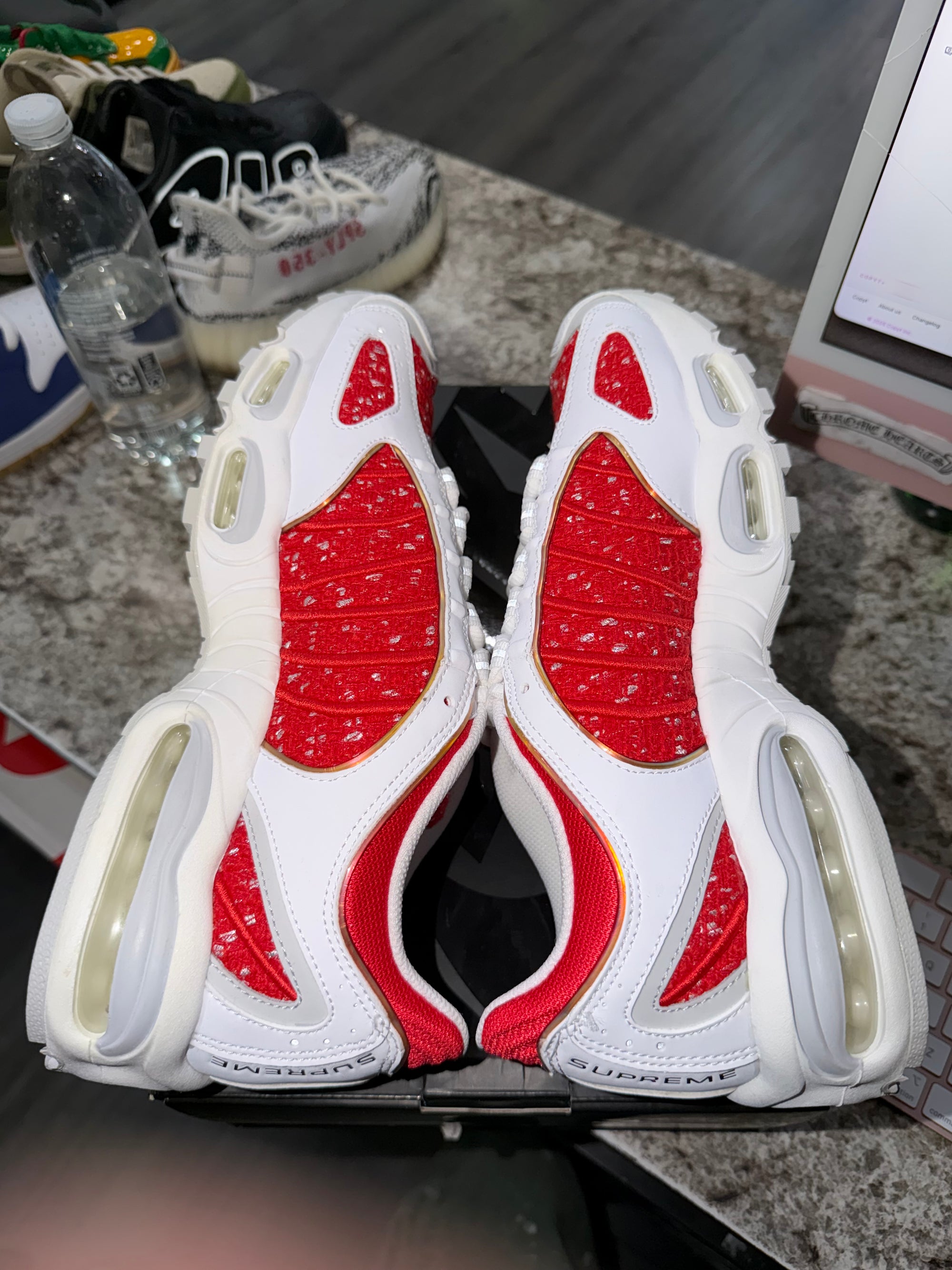 Nike Air Max Tailwind 4 Supreme White