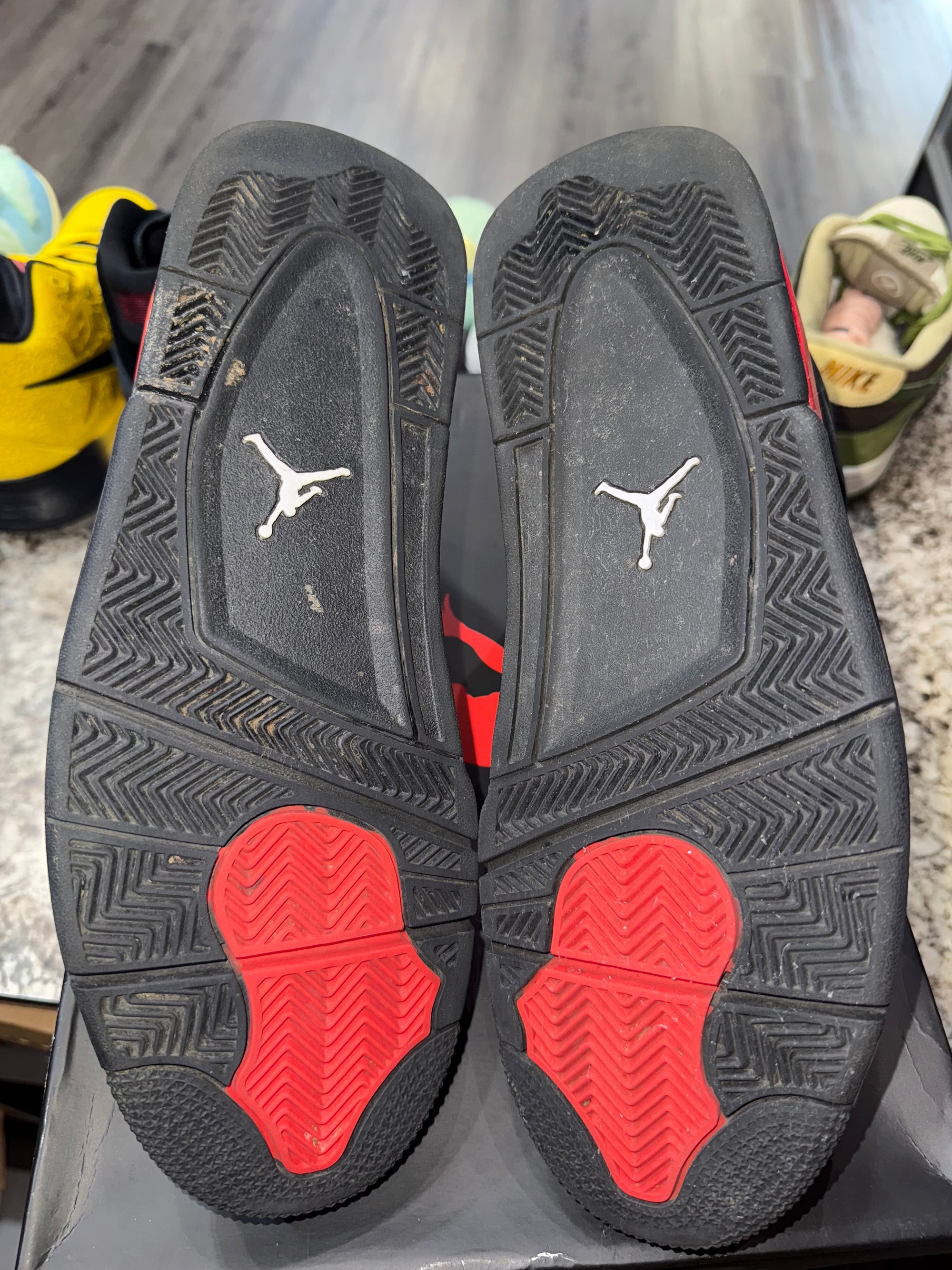 Jordan 4 Retro Red Thunder