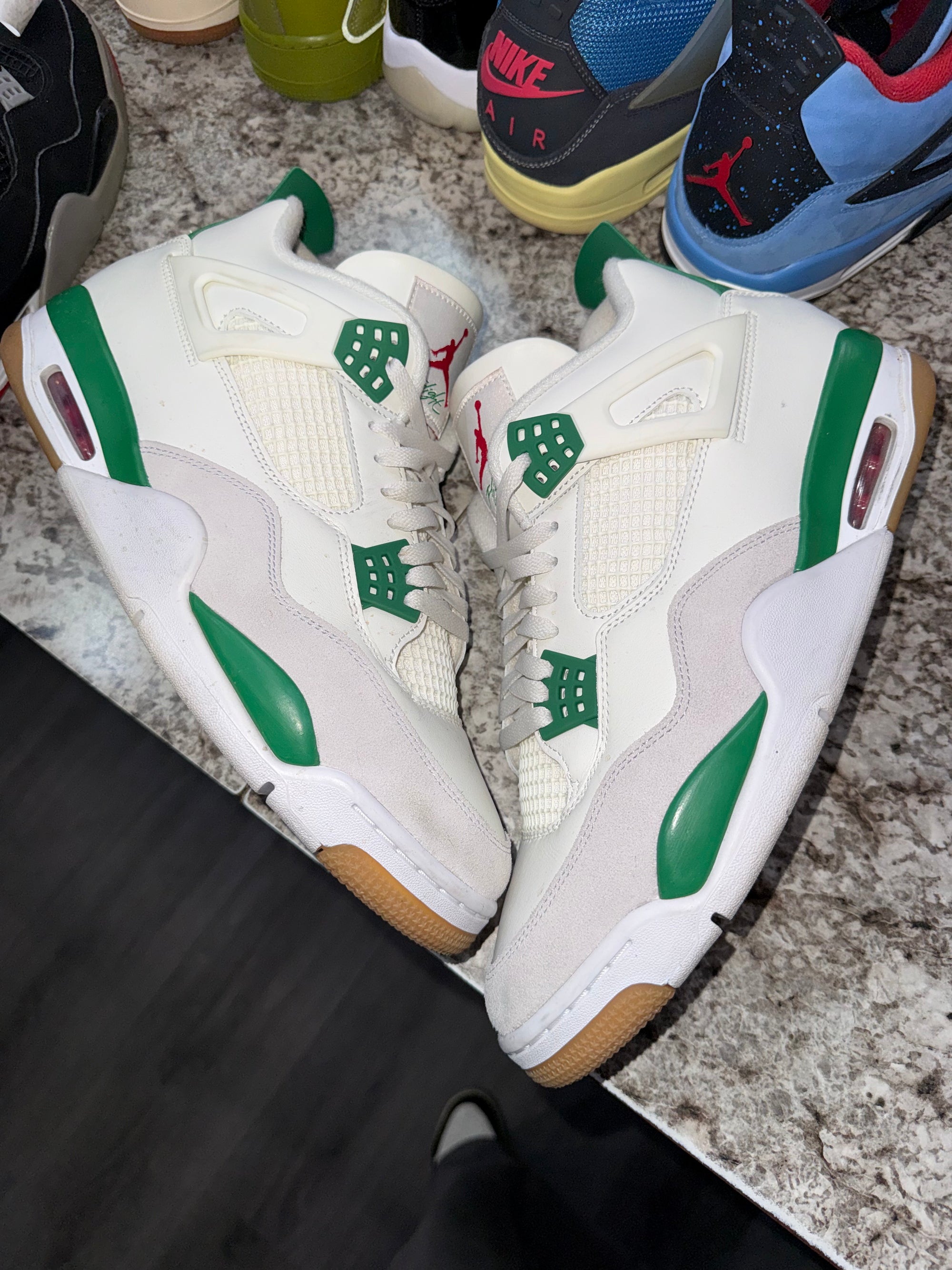 Jordan 4 Retro SB Pine Green