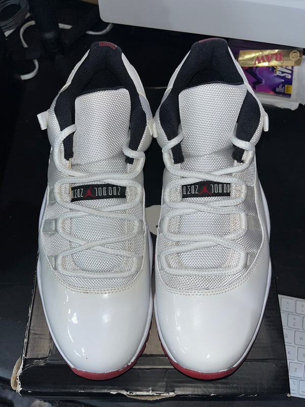 Jordan 11 Retro Low White Red (2012)