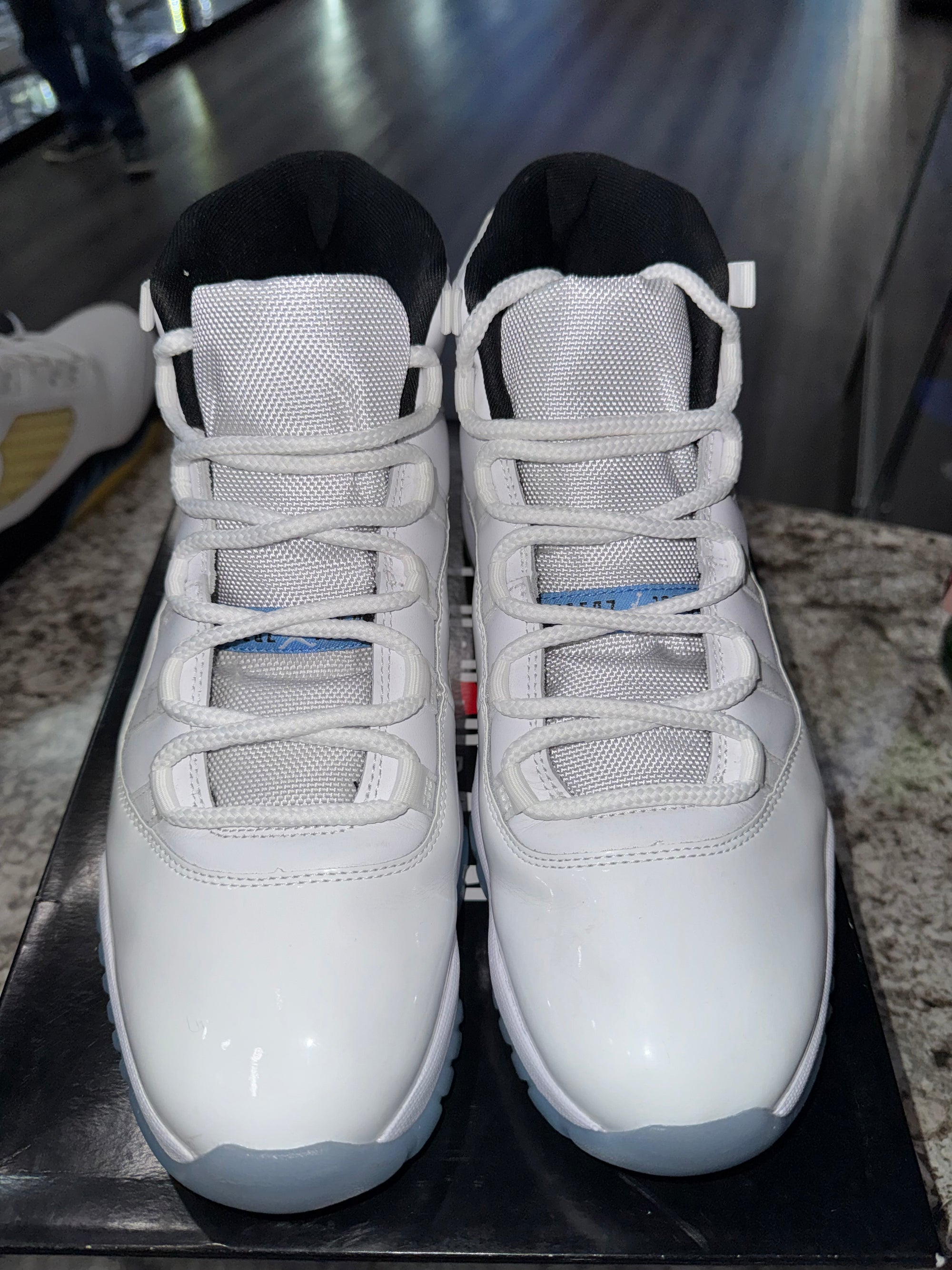 Jordan 11 Retro Legend Blue (2024)