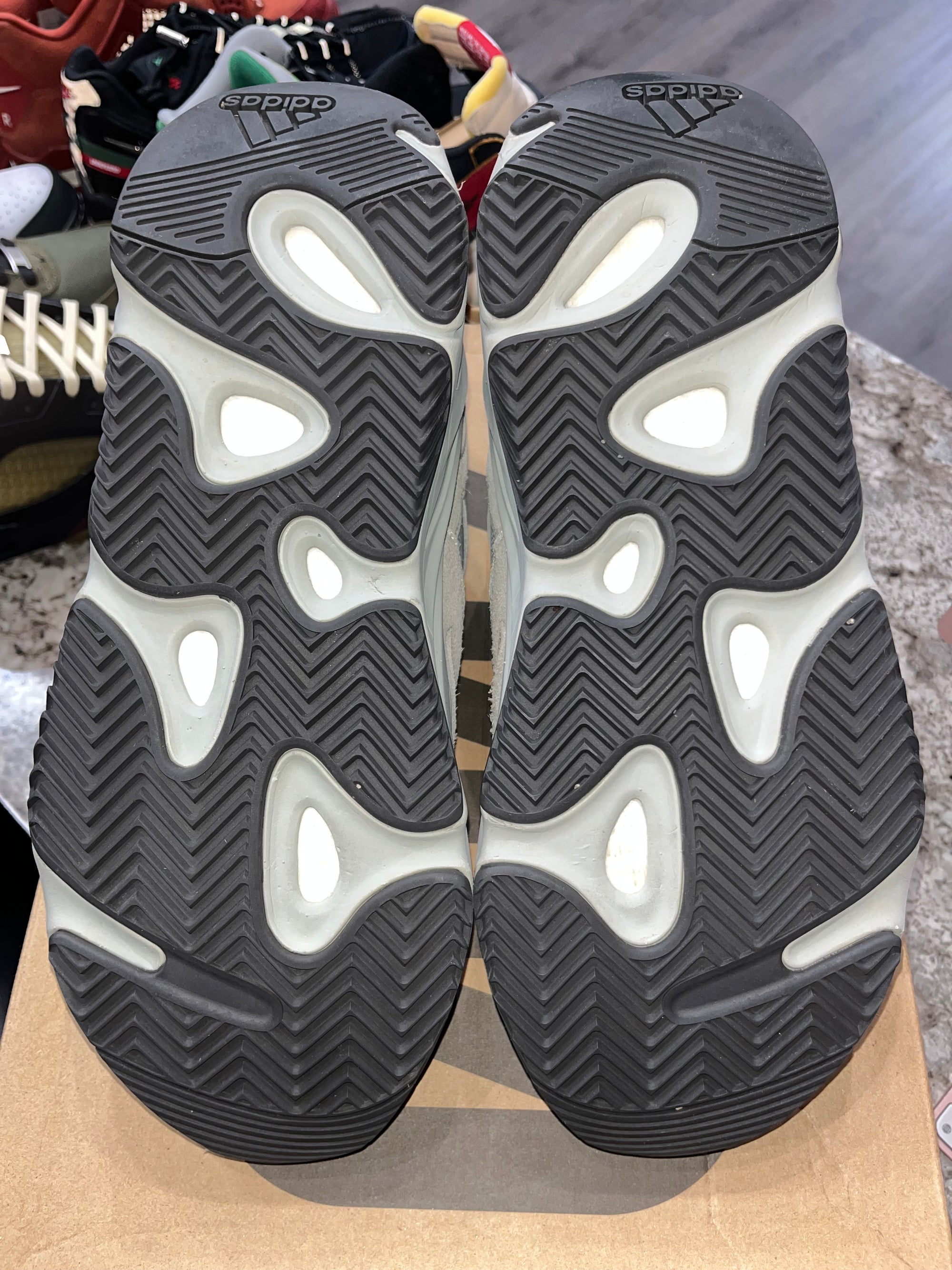 adidas Yeezy Boost 700 Salt