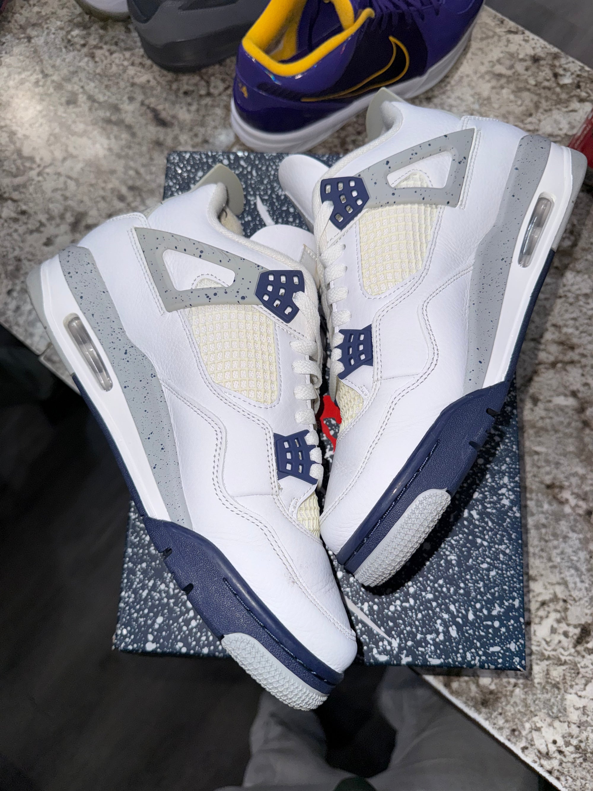 Jordan 4 Retro Midnight Navy
