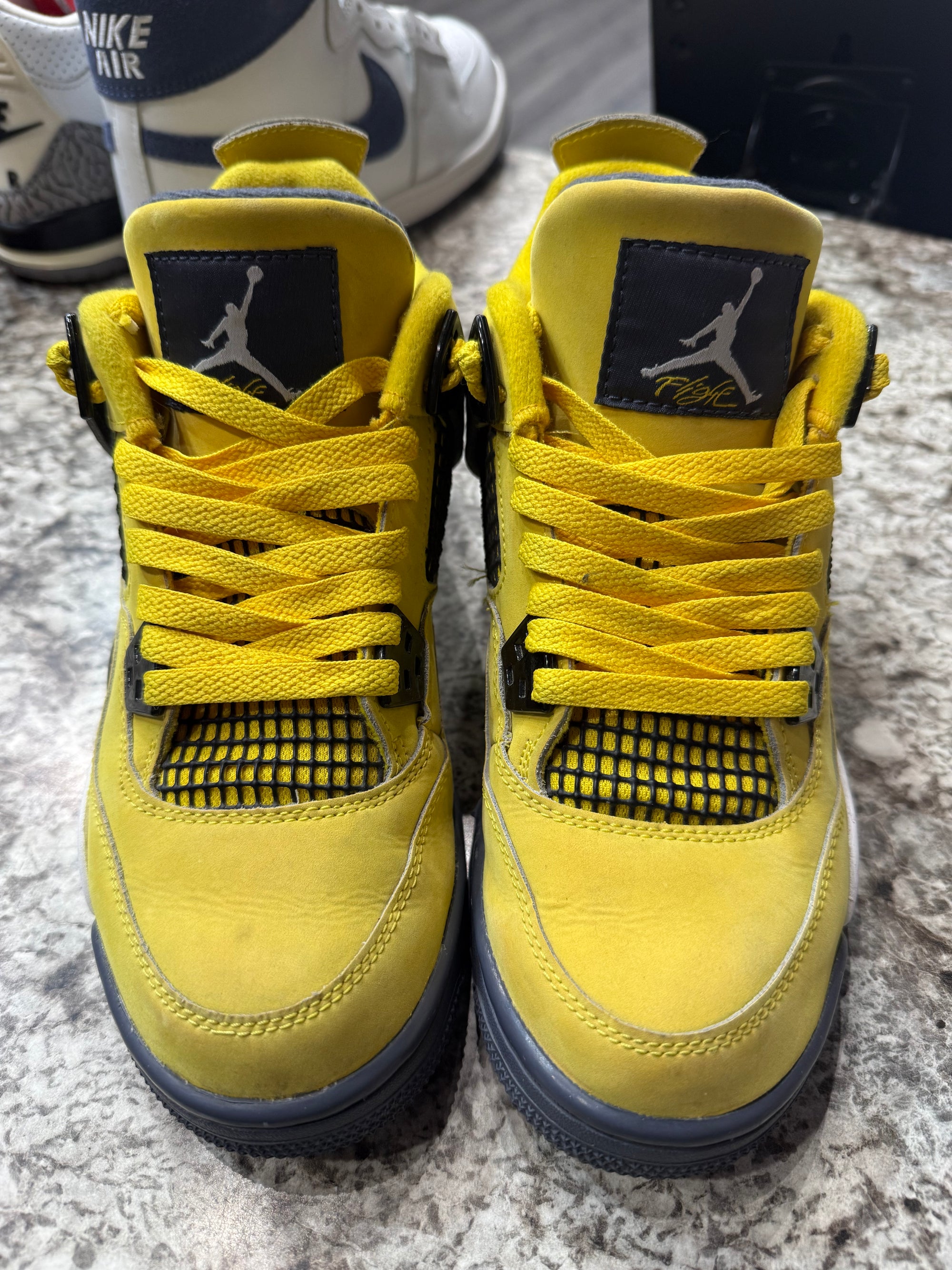 Jordan 4 Retro Lightning (2021) (GS) (NO BOX)