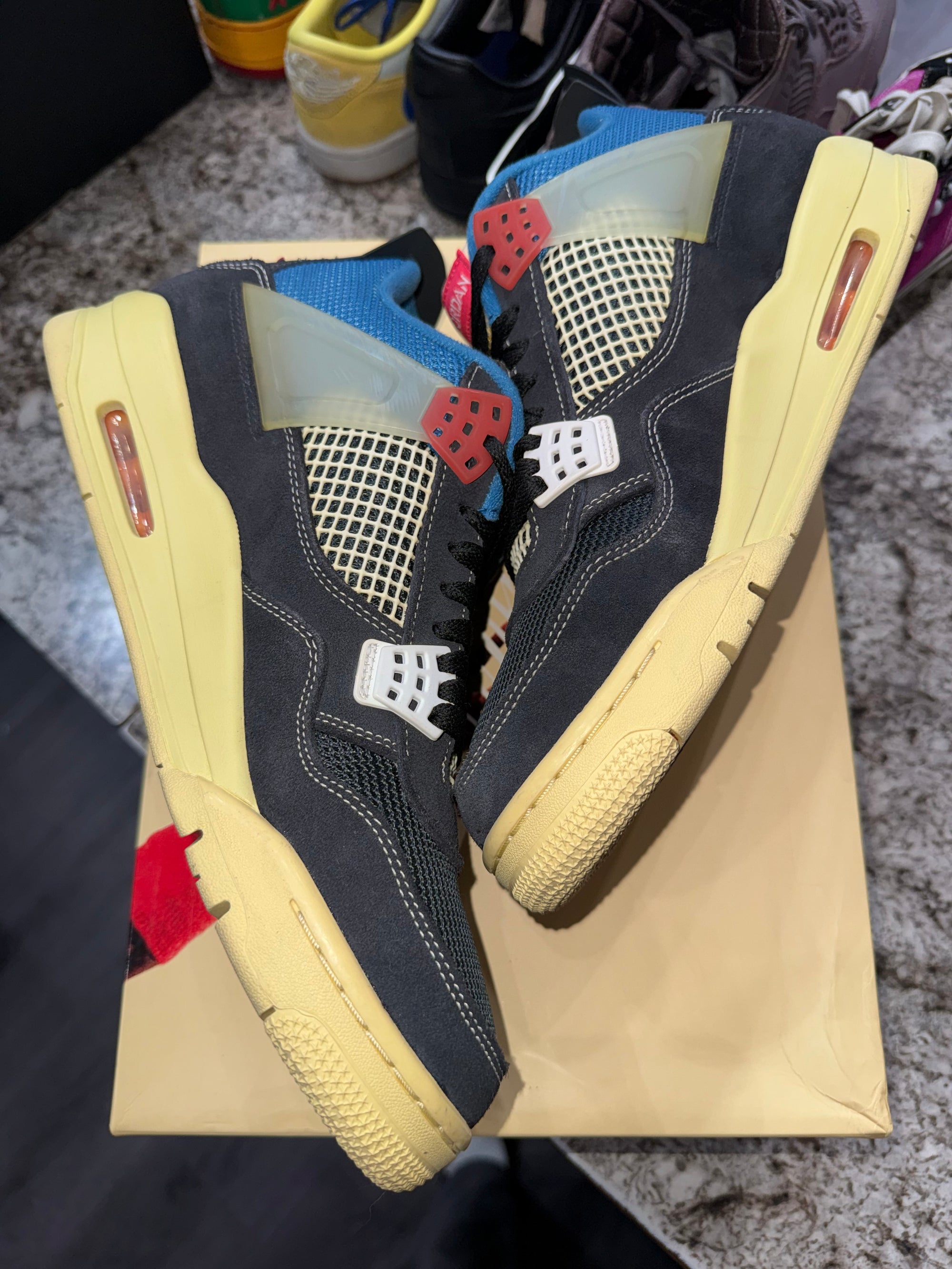 Jordan 4 Retro Union Off Noir