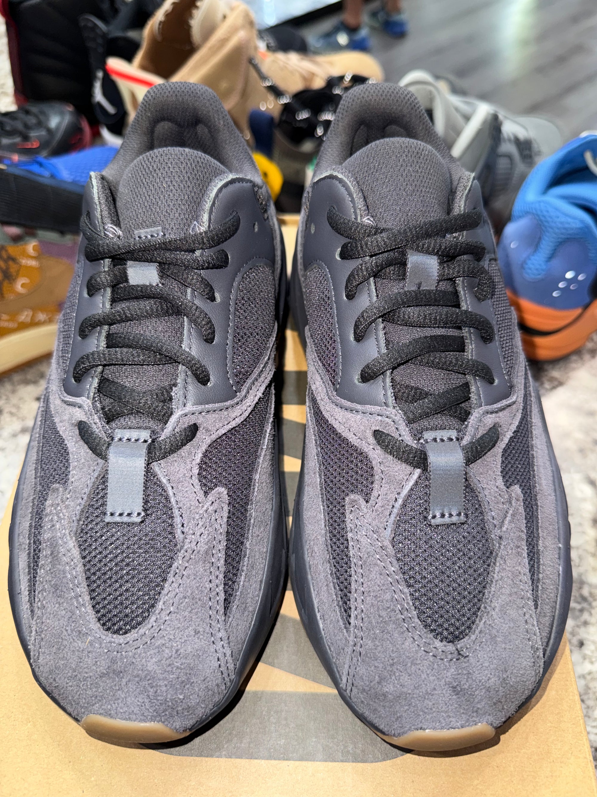 adidas Yeezy Boost 700 Utility Black