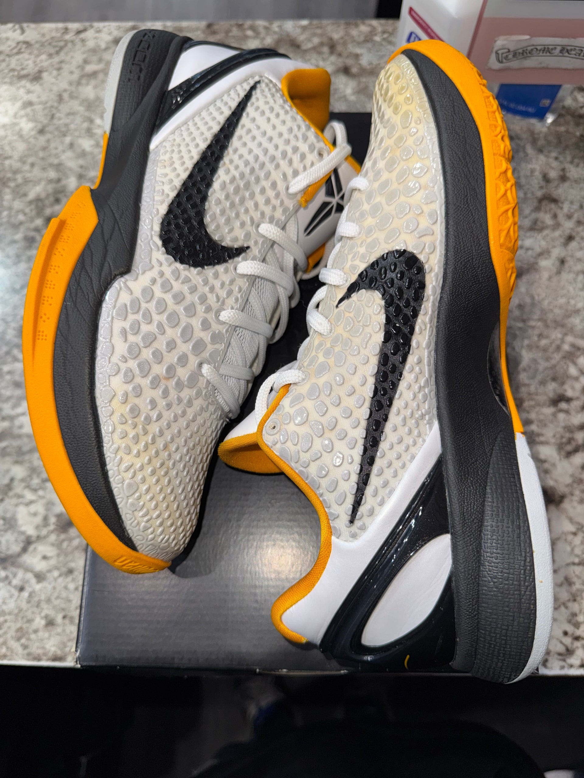 Kobe 6 Protro Playoff Pack White Del Sol