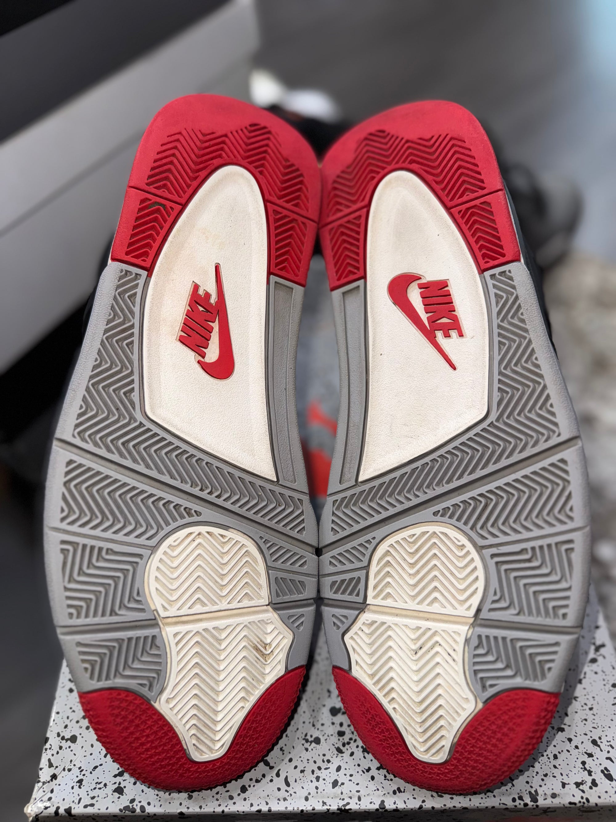 Jordan 4 Retro Bred Reimagined (DAMAGED BOX)