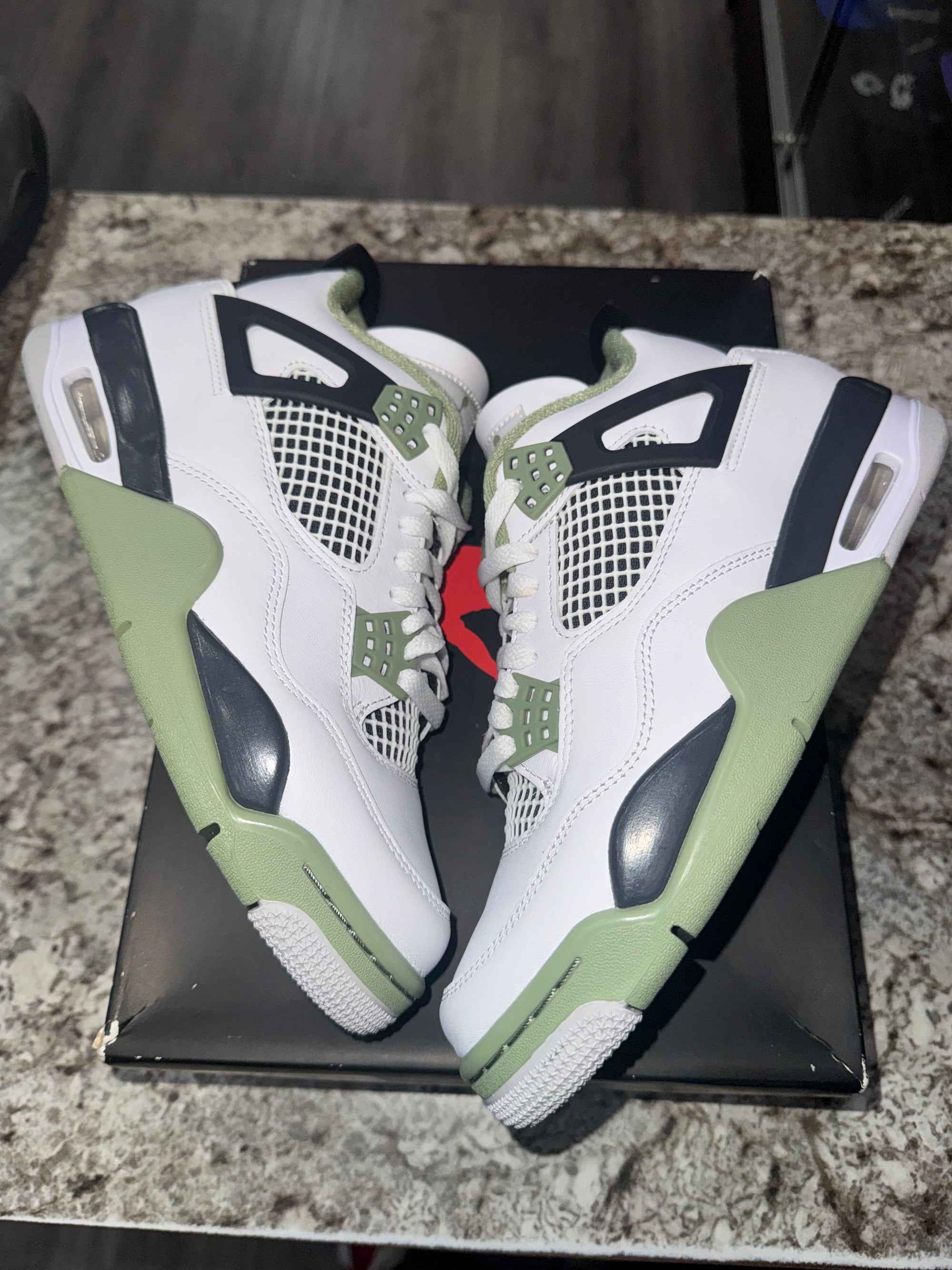Jordan 4 Retro Seafoam (Women's)