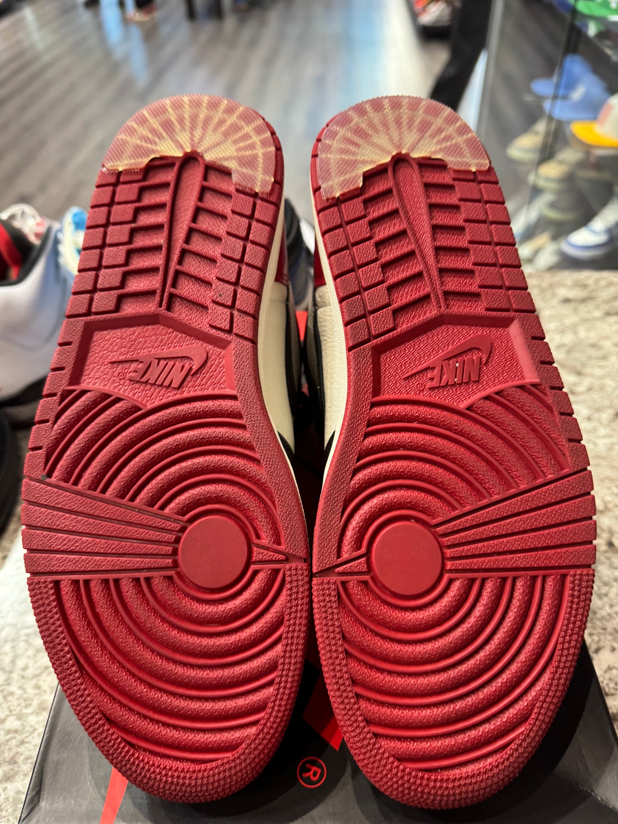 Jordan 1 Retro High Bred Toe