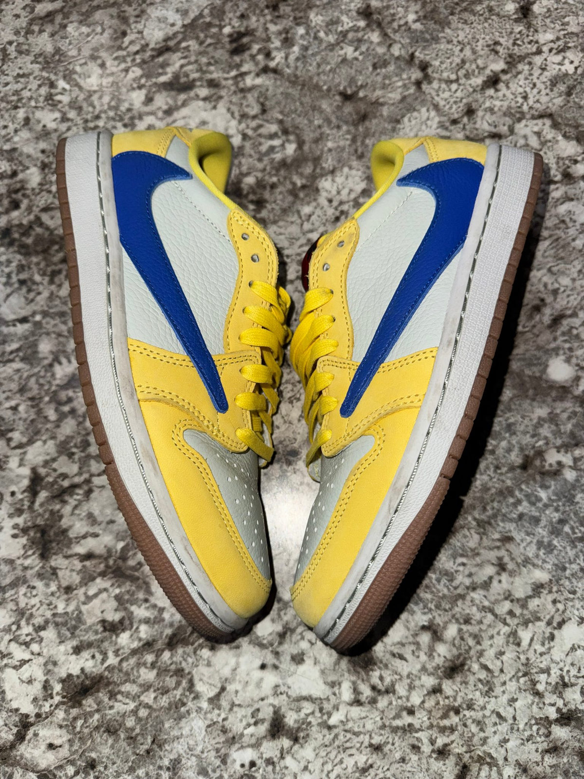 Jordan 1 Retro Low OG SP Travis Scott Canary (Women's)