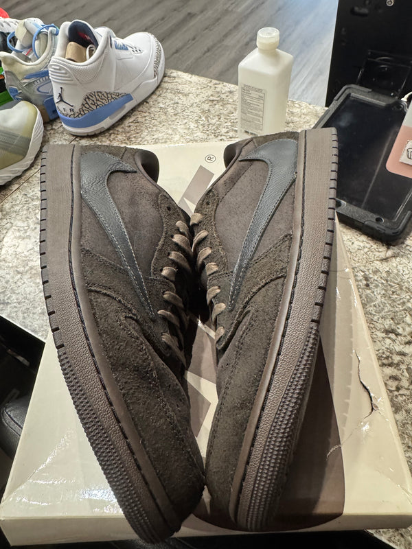 Jordan 1 Retro Low OG SP Travis Scott Velvet Brown (Damaged Box)
