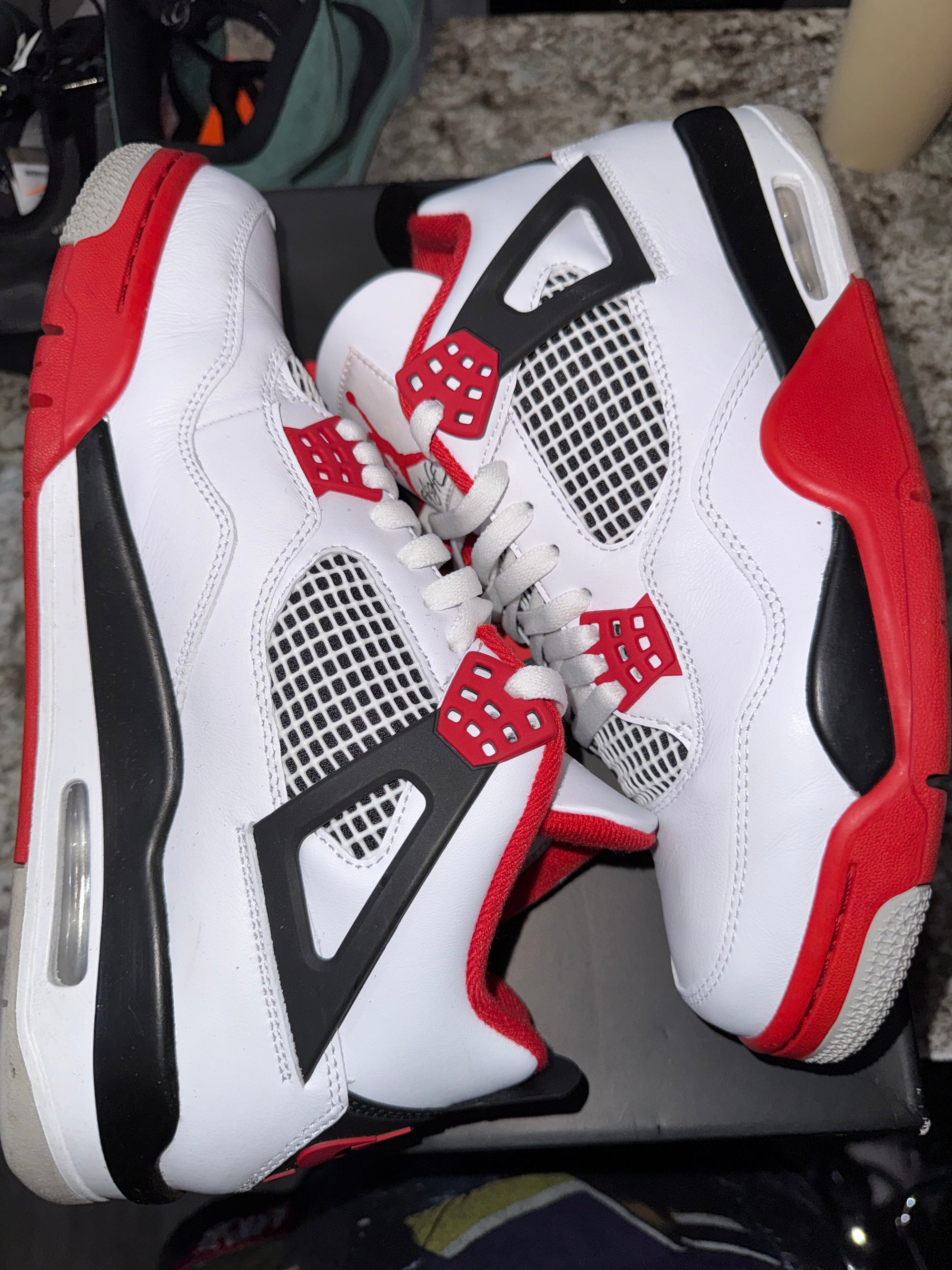 Jordan 4 Retro Fire Red (2020)