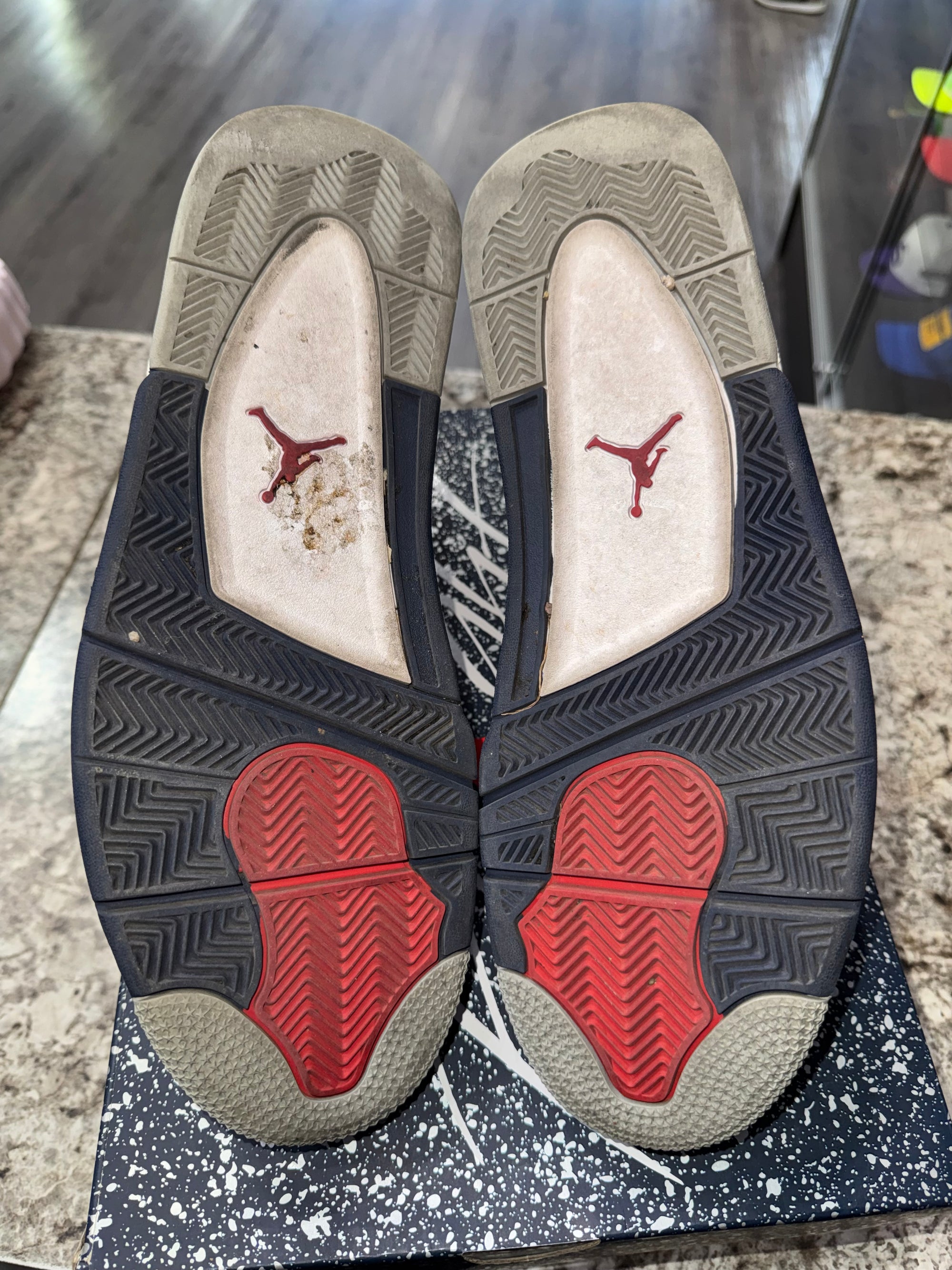 Jordan 4 Retro Midnight Navy