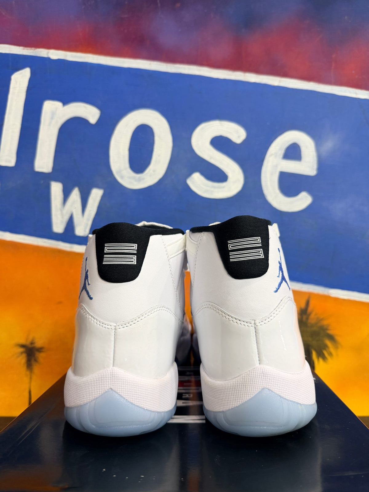 Jordan 11 Retro Legend Blue (2024)