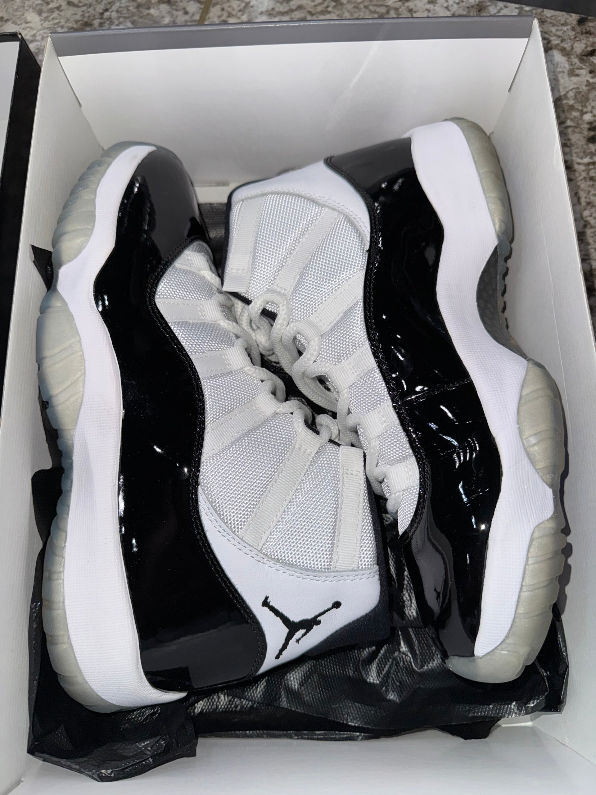 Jordan 11 Retro Concord (2018)