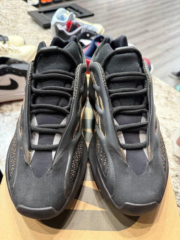 adidas Yeezy 700 V3 Clay Brown