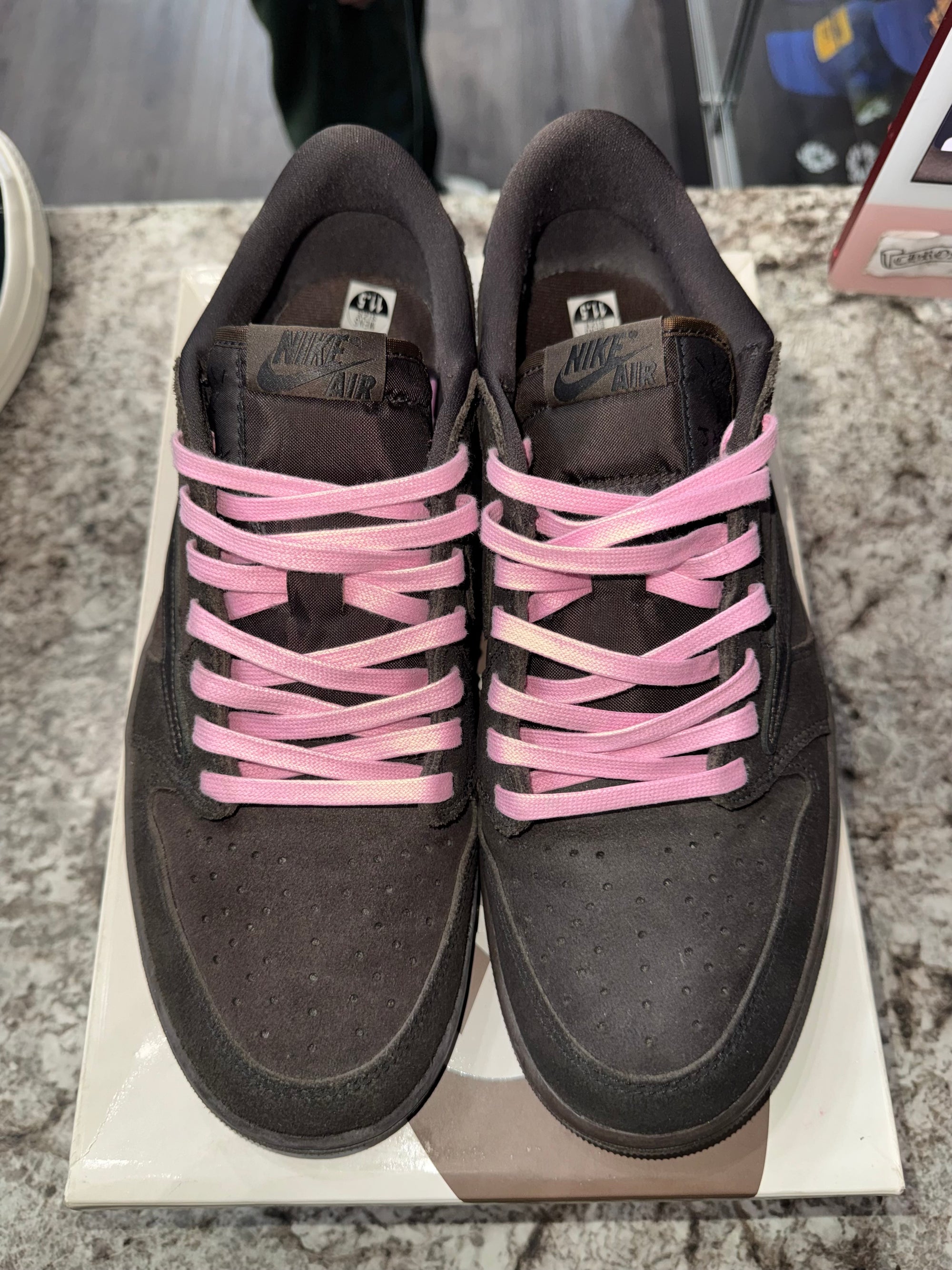 Jordan 1 Retro Low OG SP Travis Scott Velvet Brown