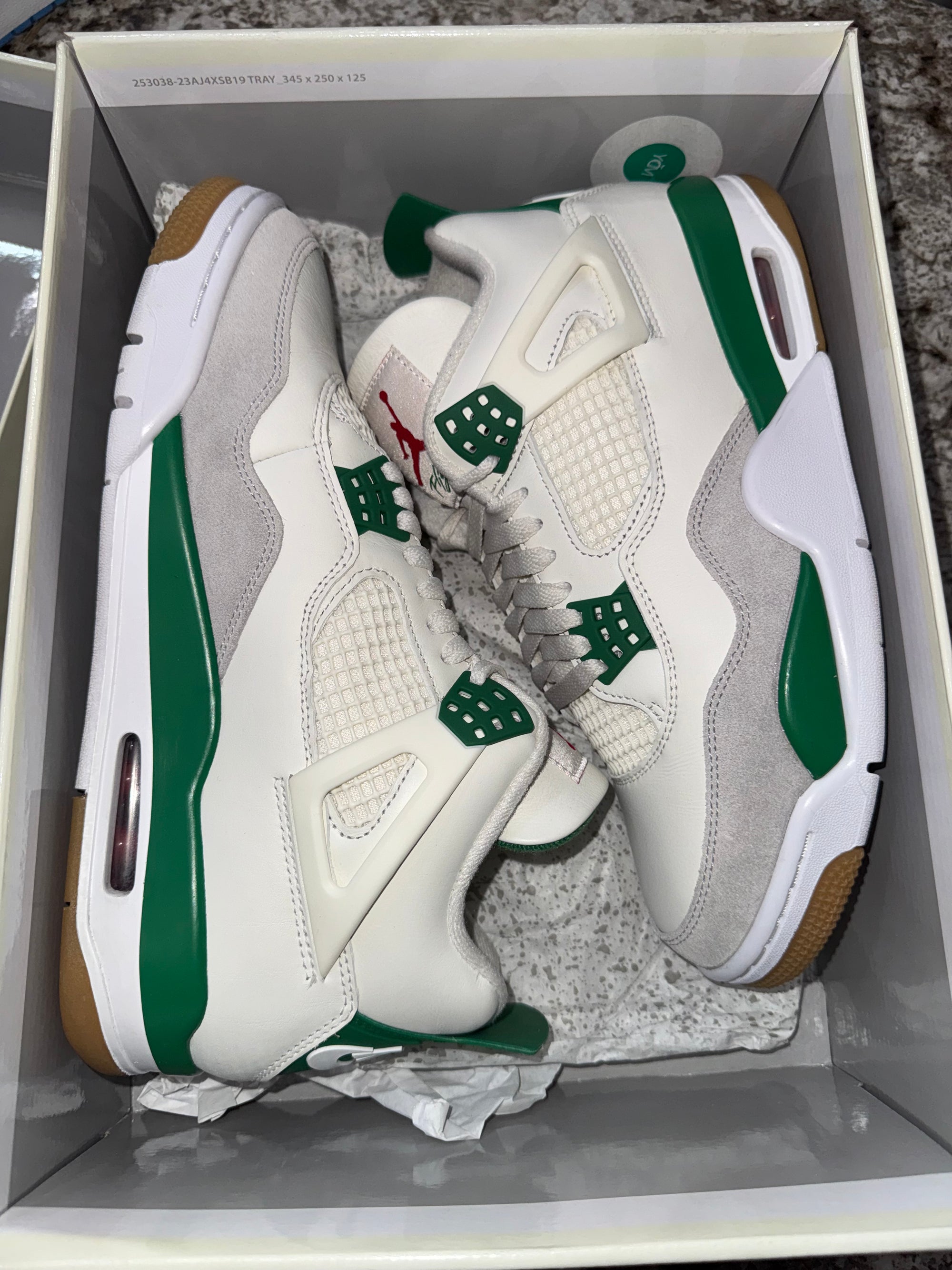 Jordan 4 Retro SB Pine Green