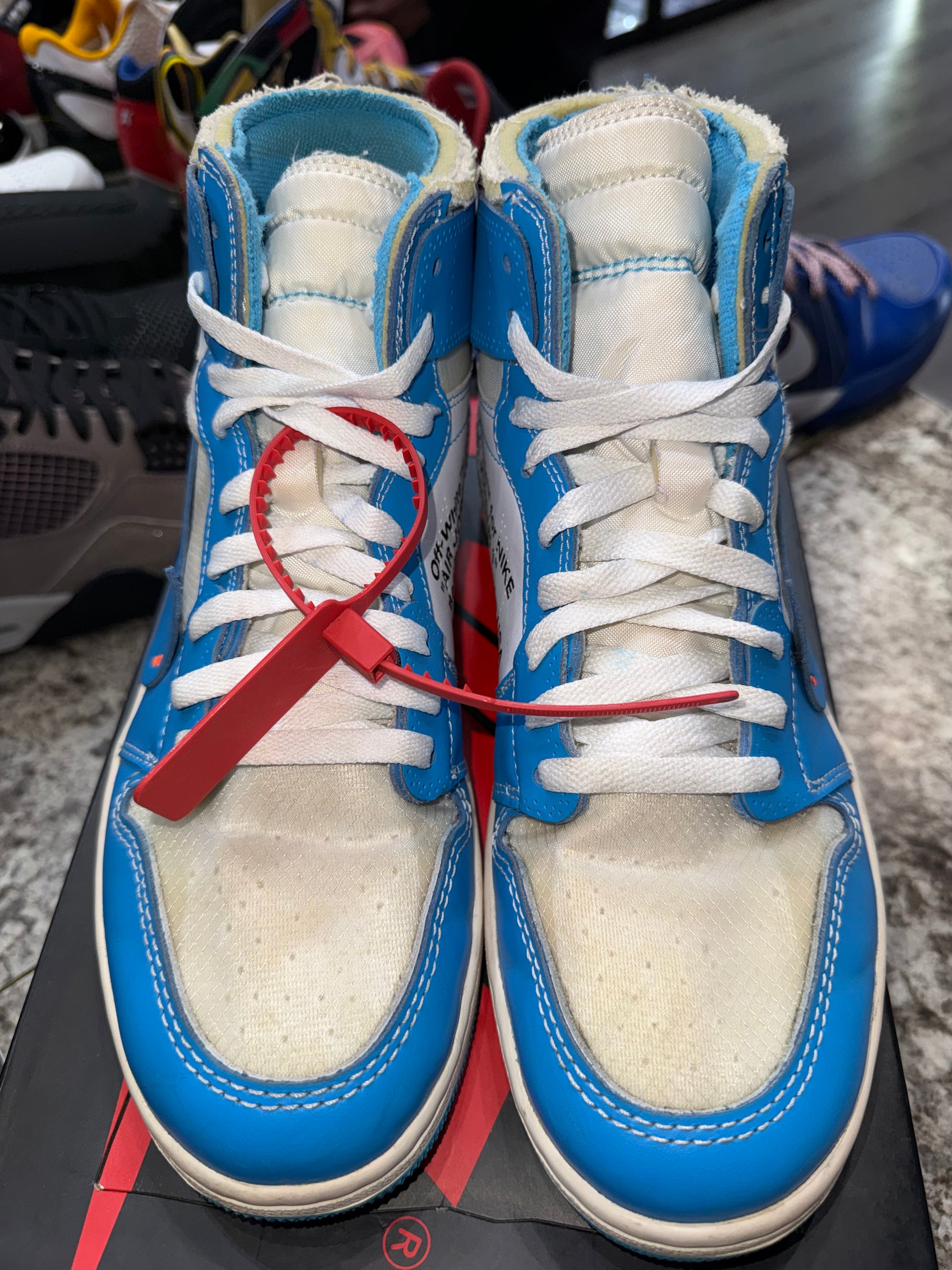 Jordan 1 Retro High Off-White University Blue