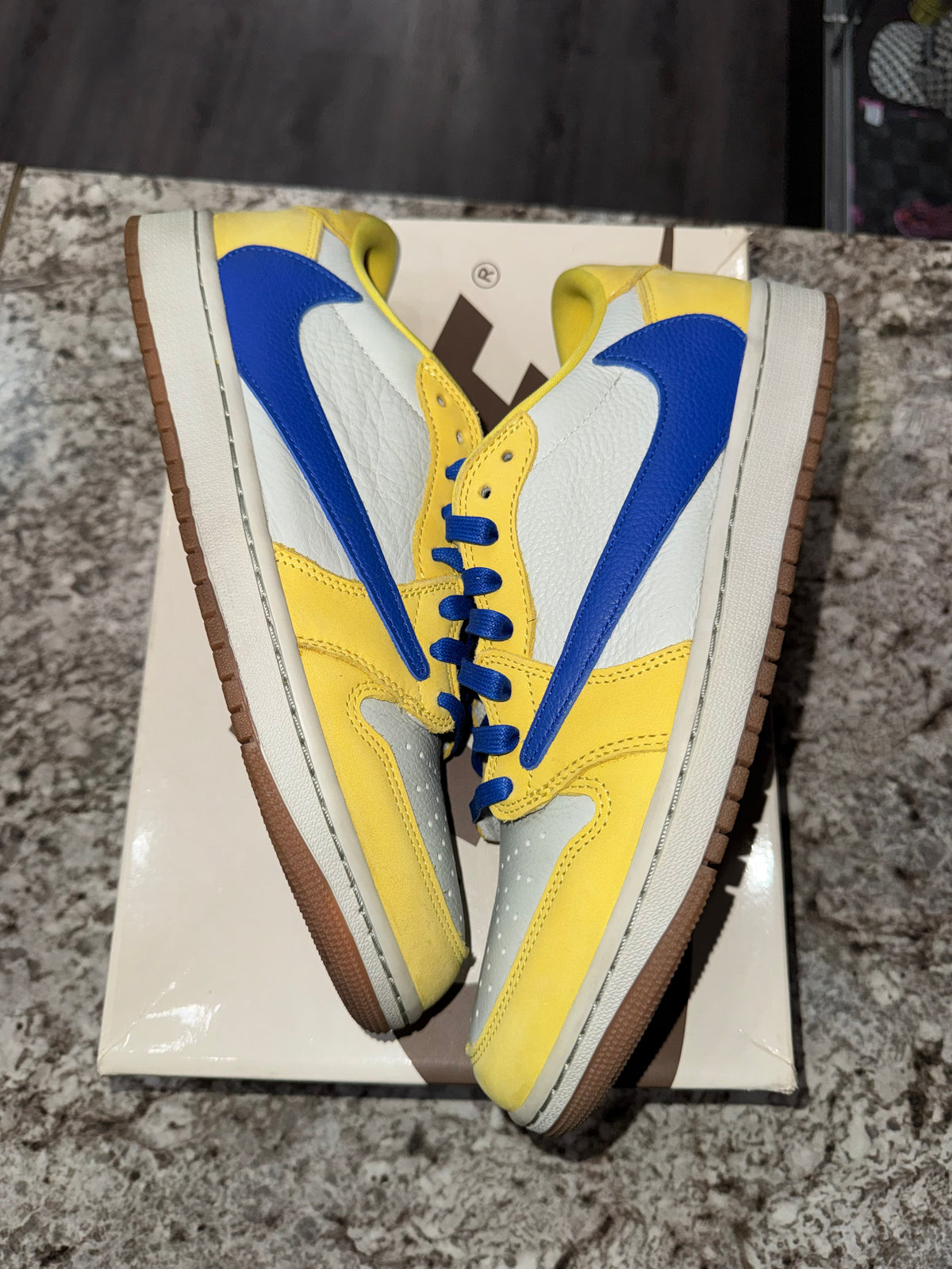 Jordan 1 Retro Low OG SP Travis Scott Canary (Women's)