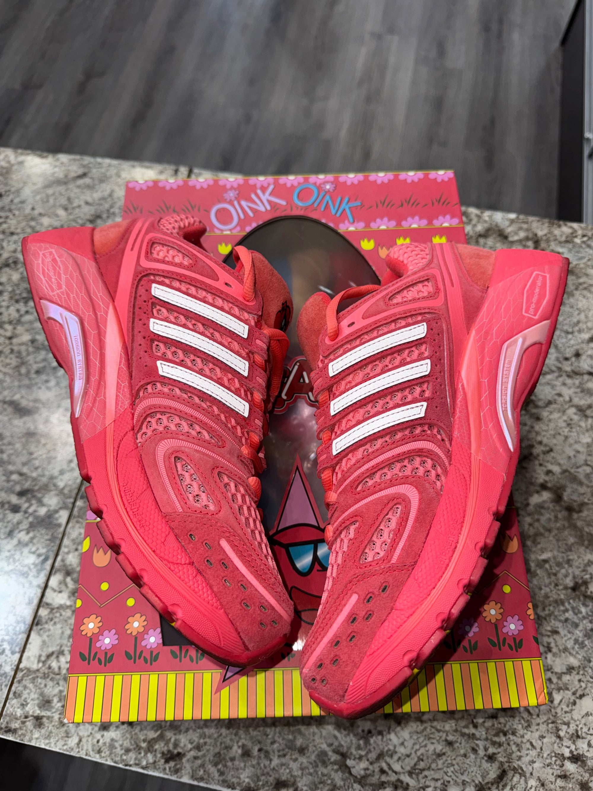adidas Adistar Control 5 Unheardof Pork Chop Piggy Runner 2.0 Steve-O