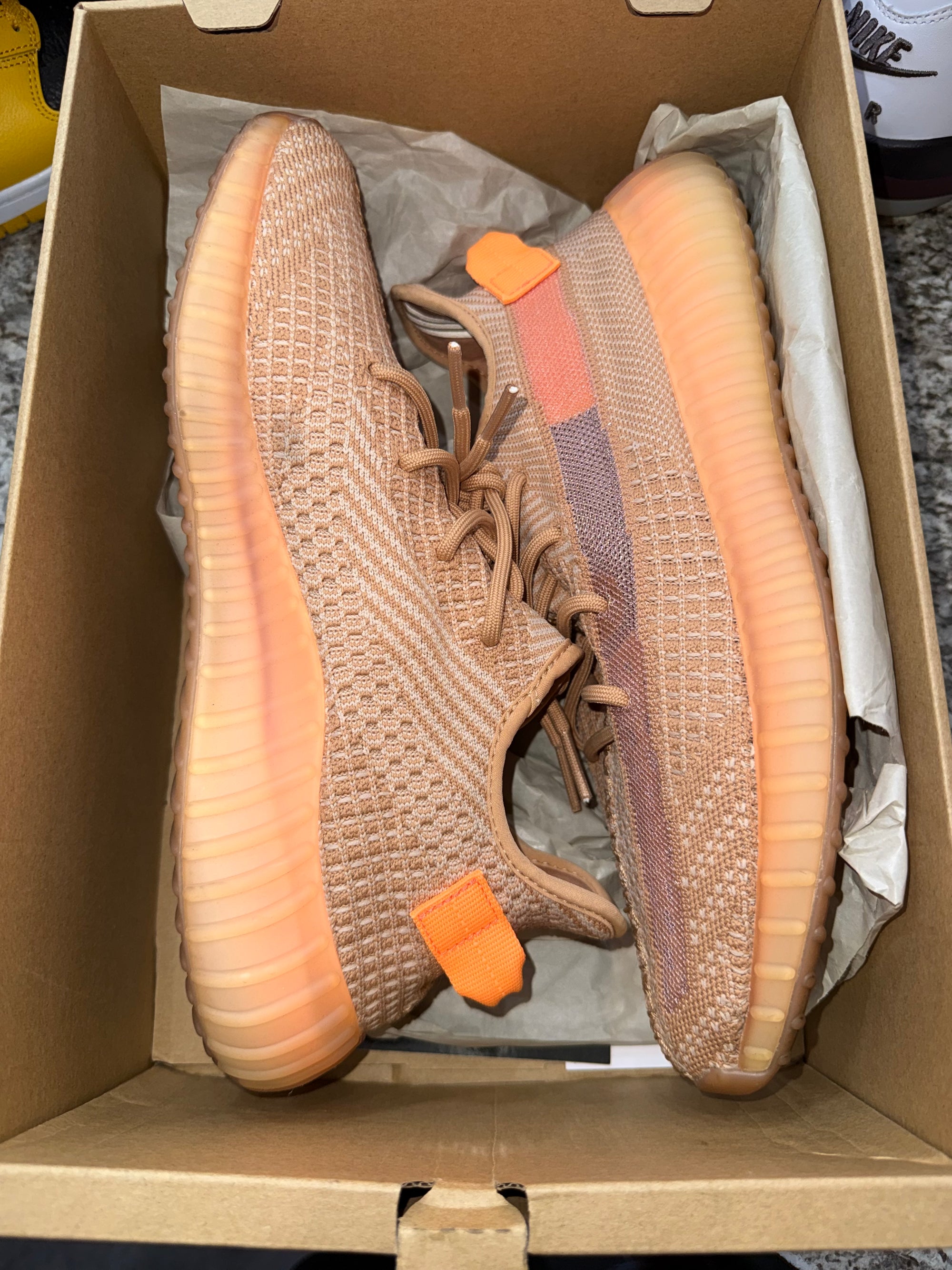 adidas Yeezy Boost 350 V2 Clay