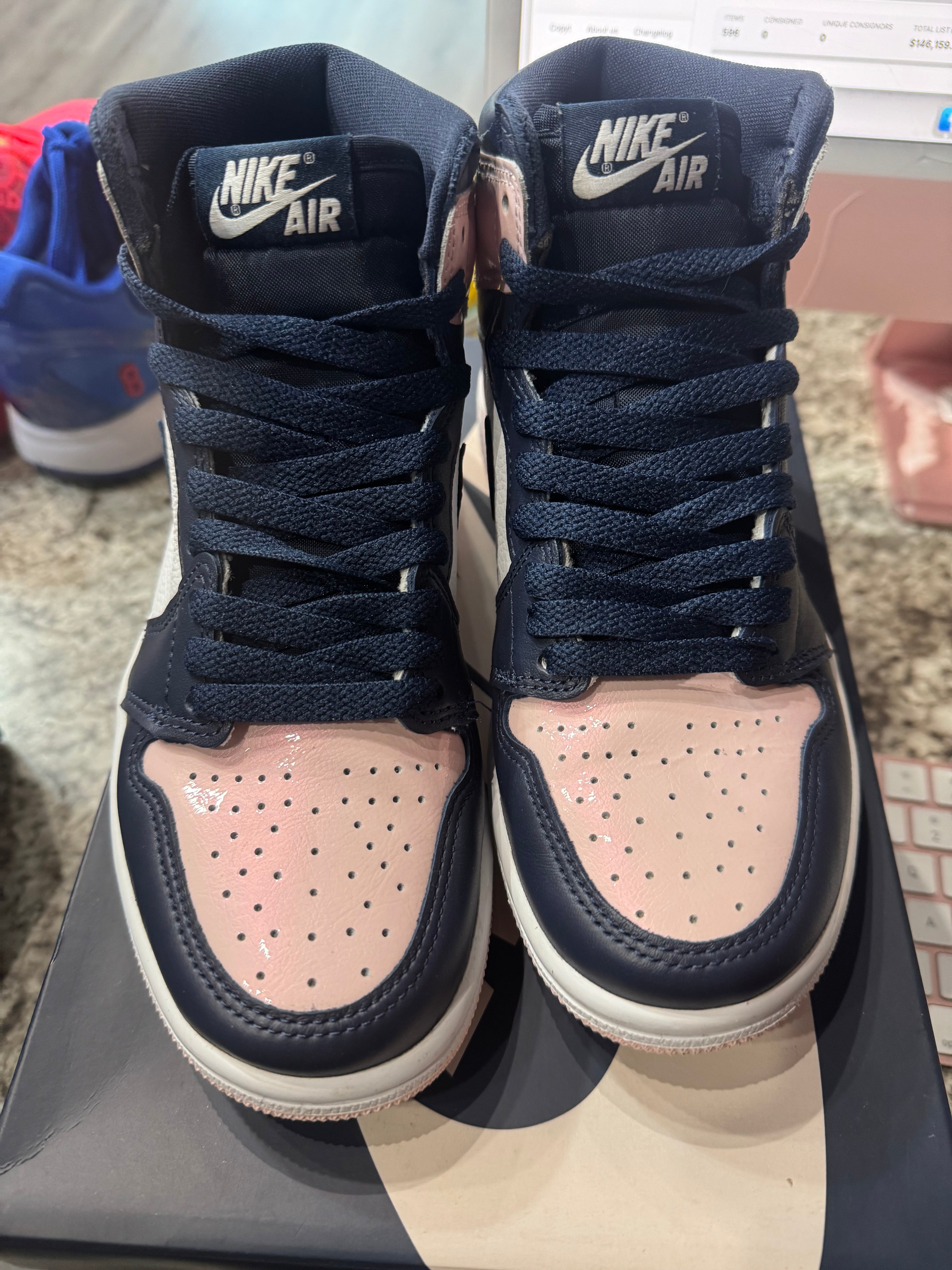 【極美品】NIKE AIR JORDAN 1 RETRO HIGH OG 28 Jordan 1 Retro High OG Atmosphere (Women's) – Coolkicks