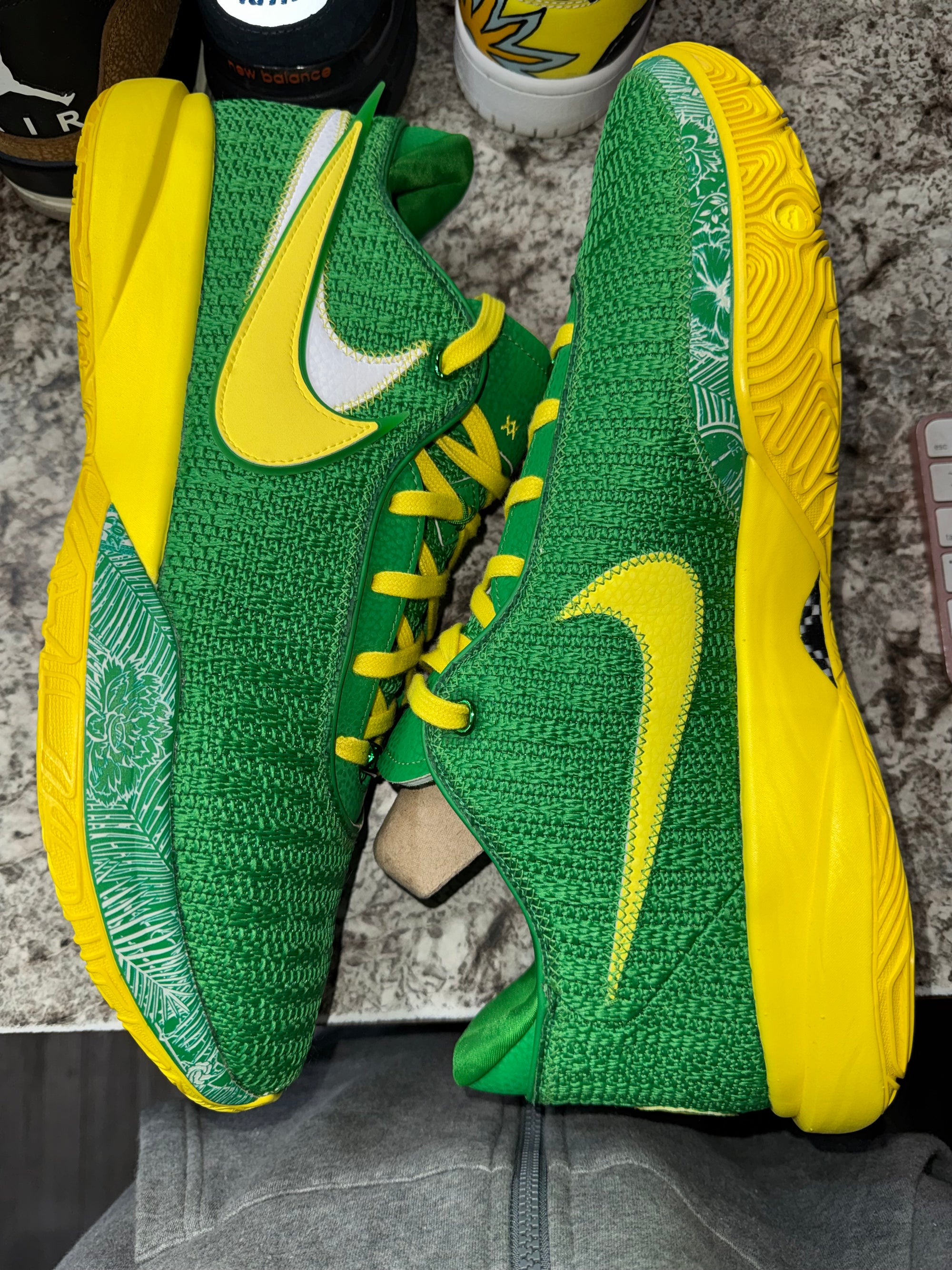 Lebron XX Oregon PE (Sample)