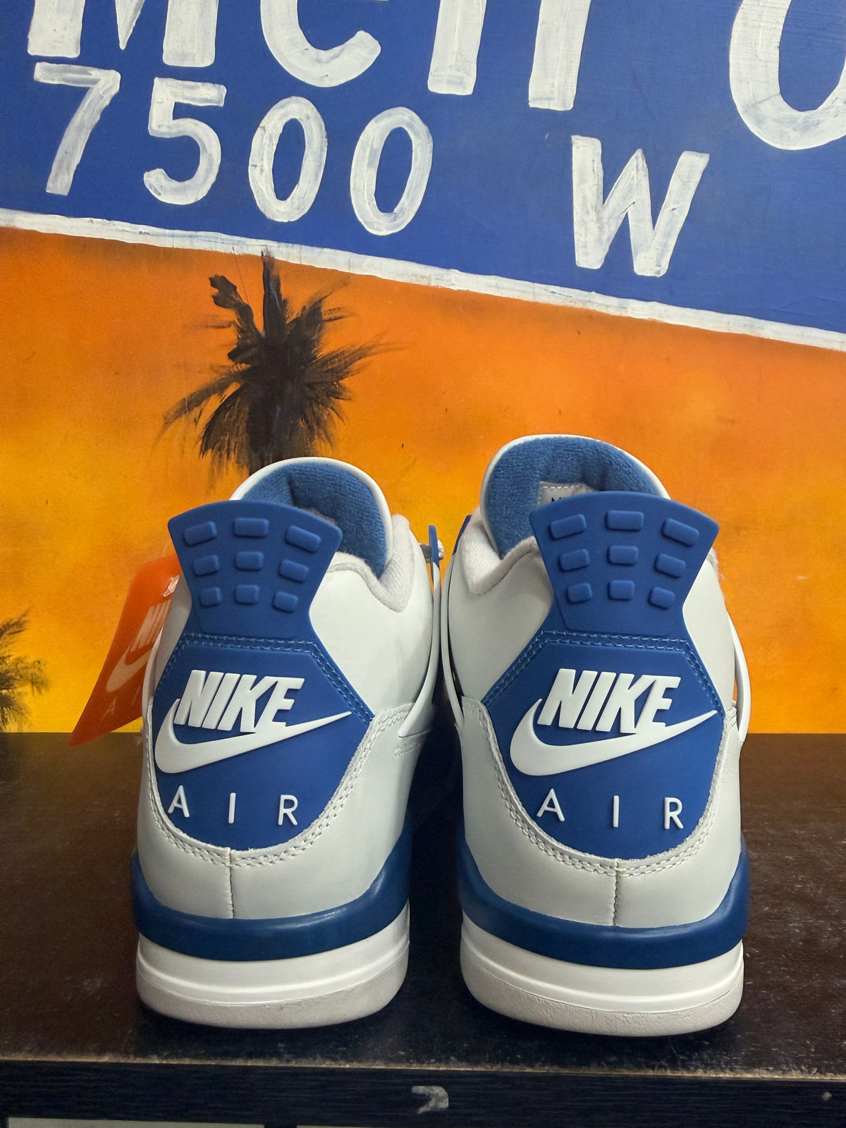 Jordan 4 Retro Military Blue (2024)