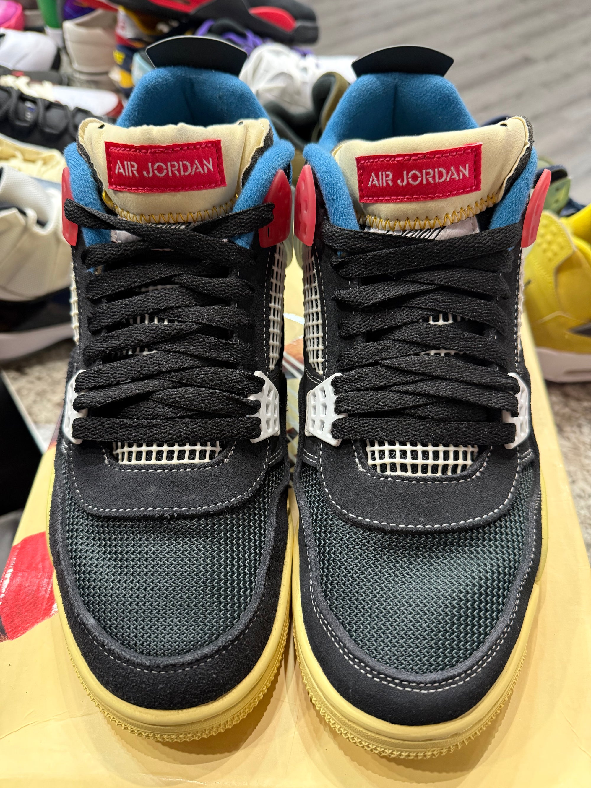 Jordan 4 Retro Union Off Noir