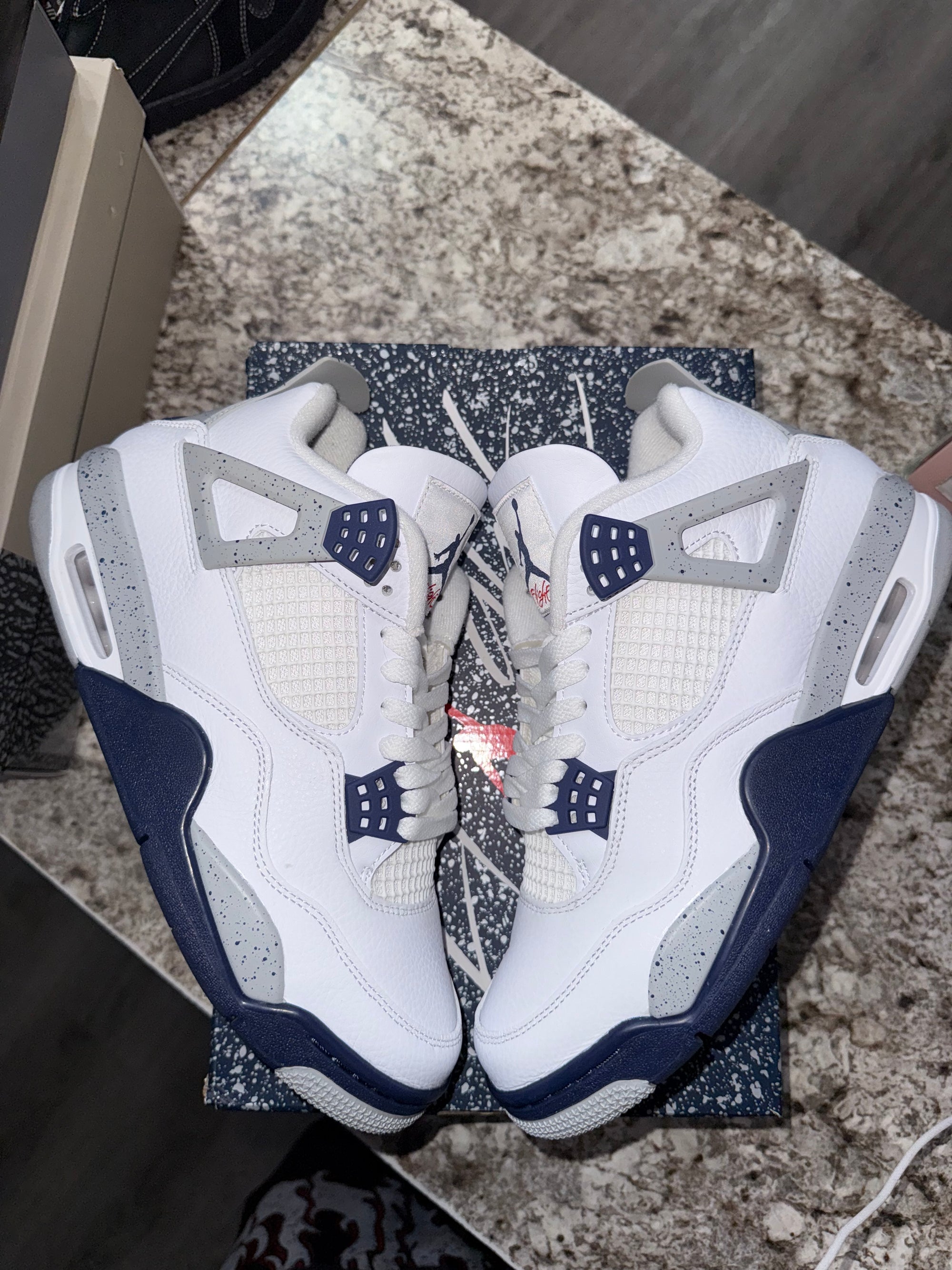 Jordan 4 Retro Midnight Navy
