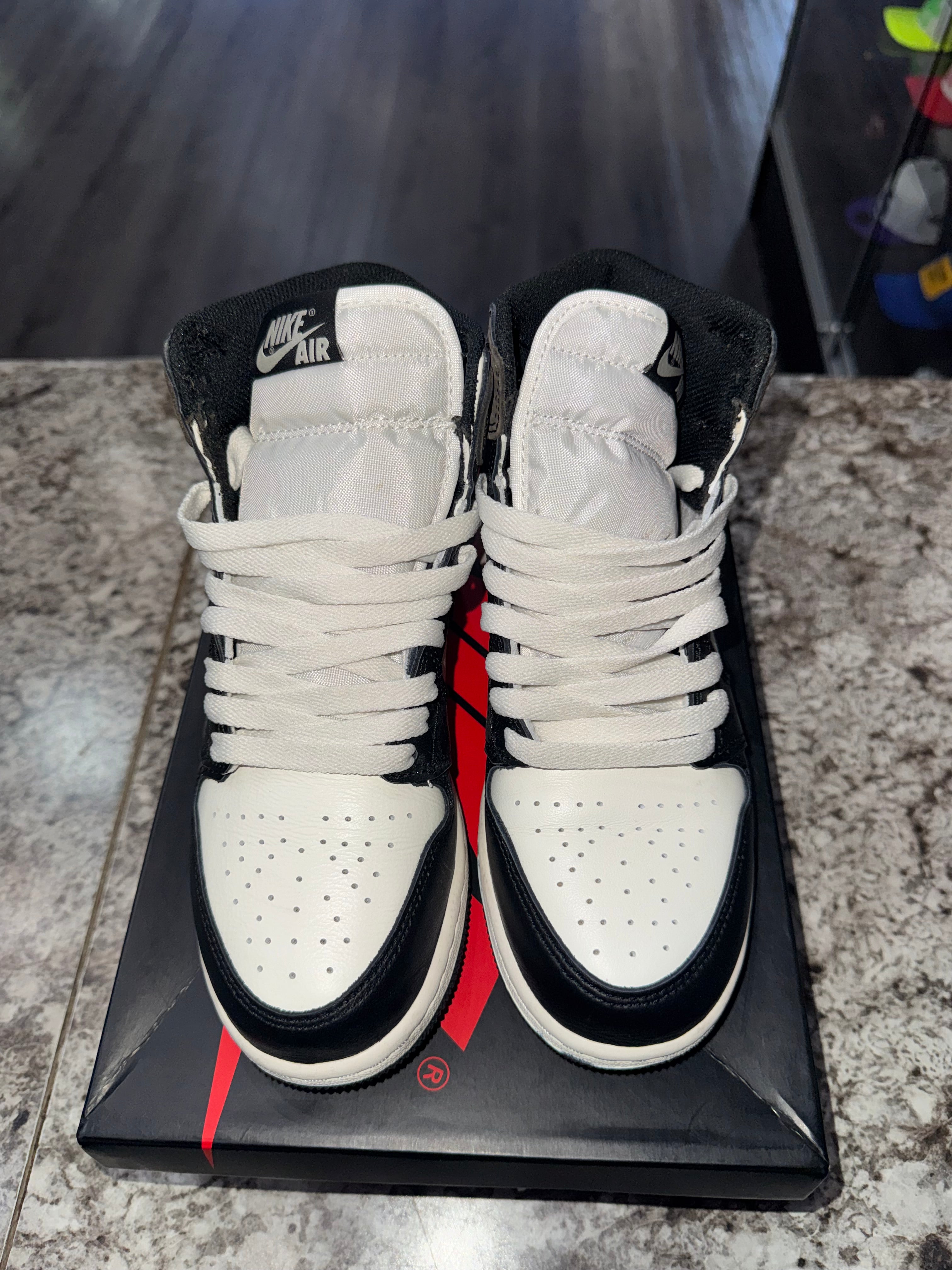 Jordan 1 Retro High Dark Mocha (GS) – Coolkicks