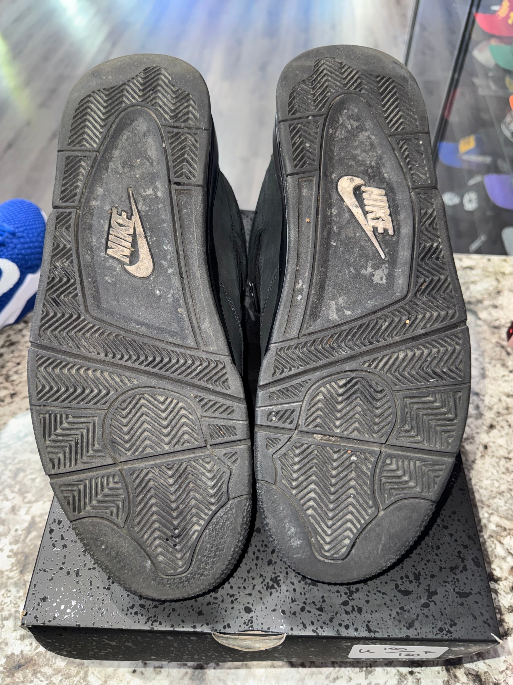 Jordan 4 Retro Black Cat (2025)