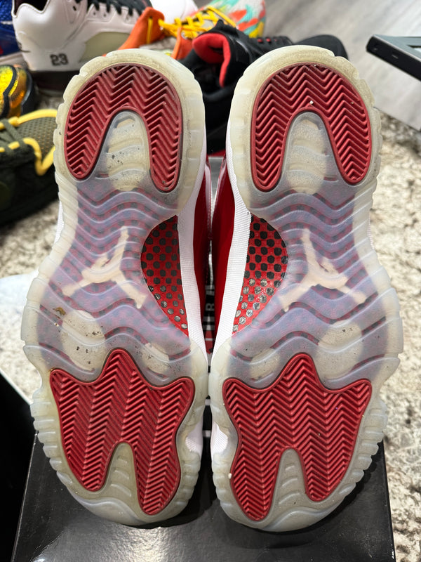 Jordan 11 Retro Cherry (2022)