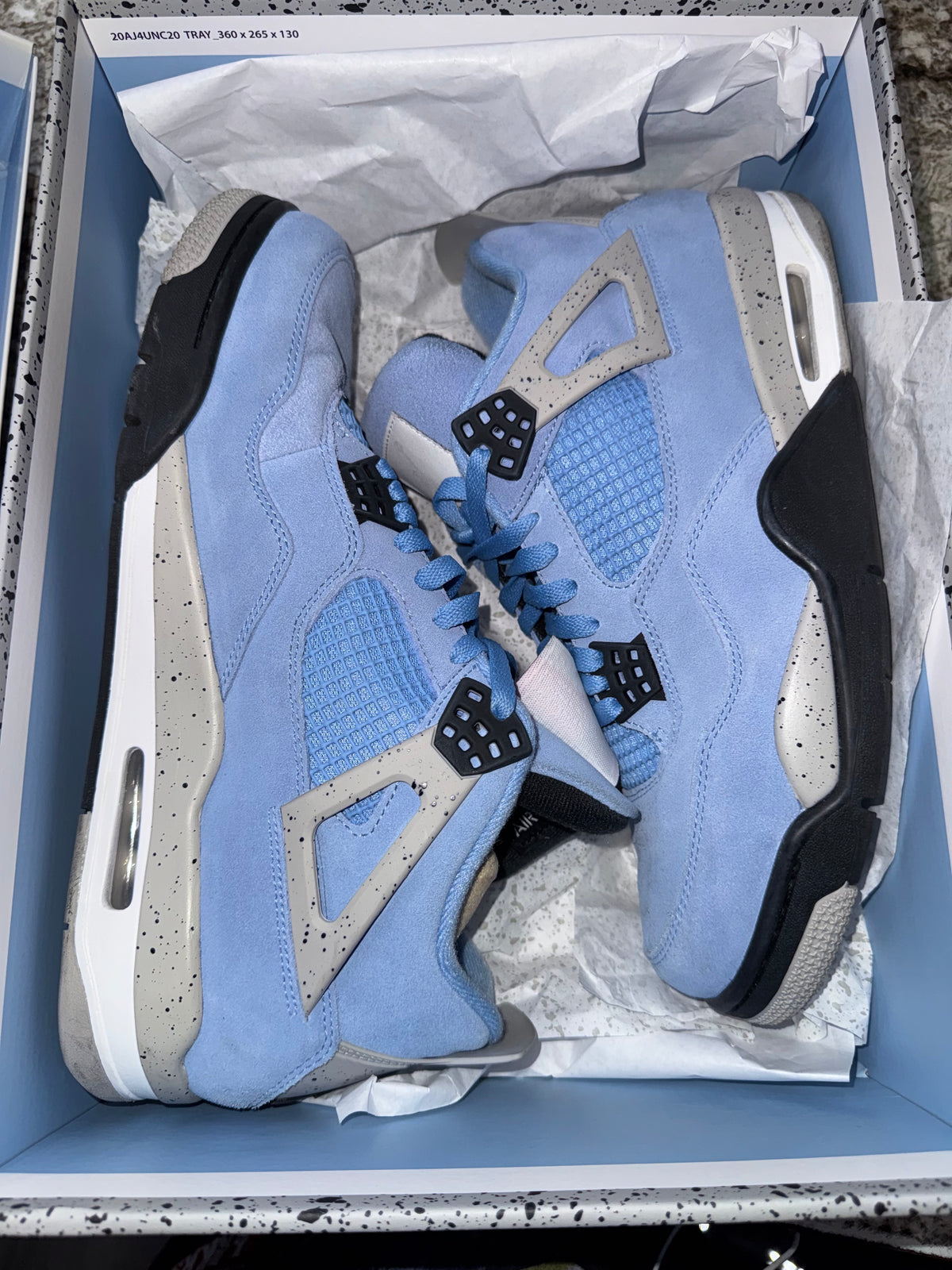 Jordan 4 Retro University Blue
