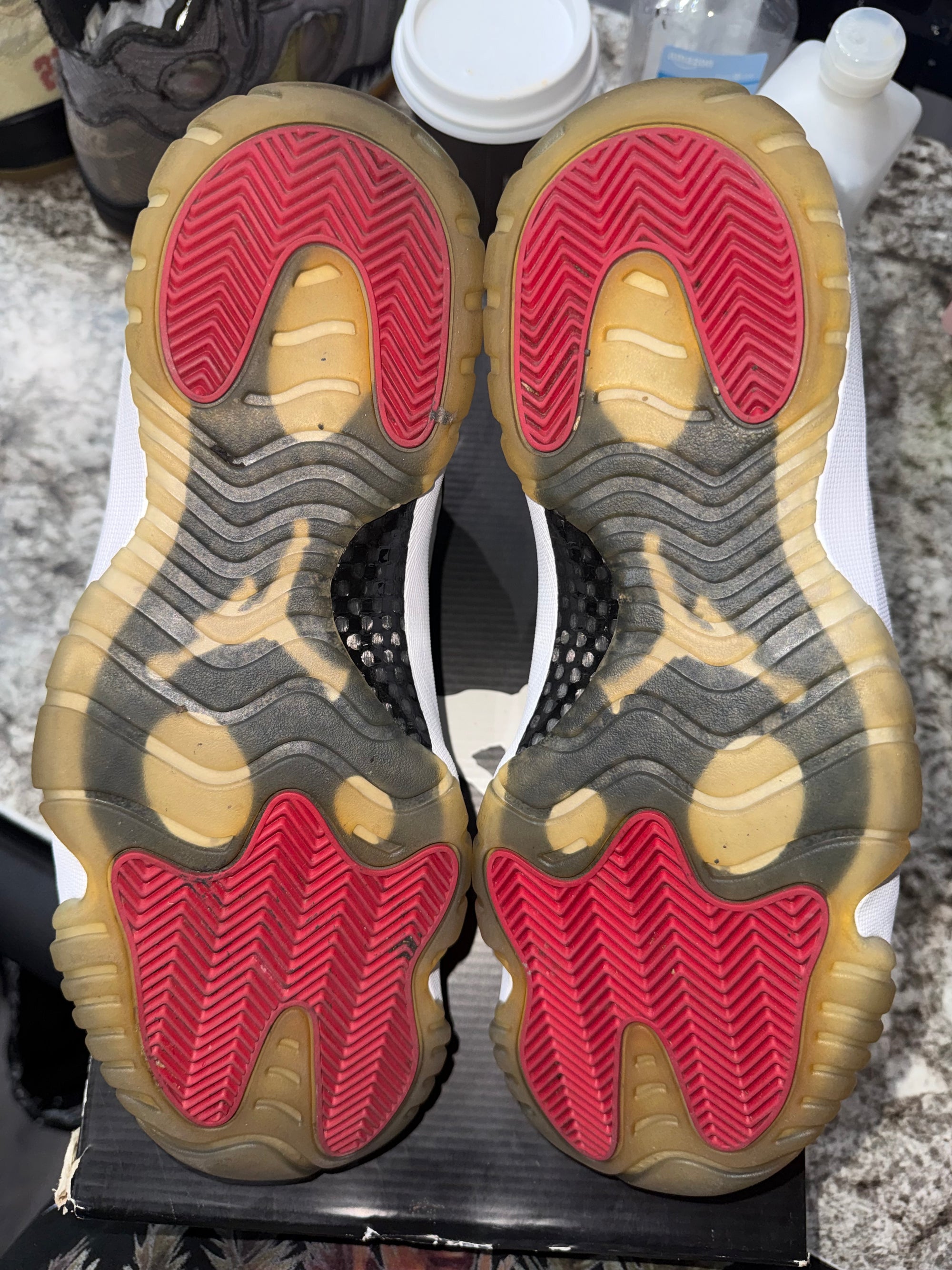 Jordan 11 Retro Low Tuxedo