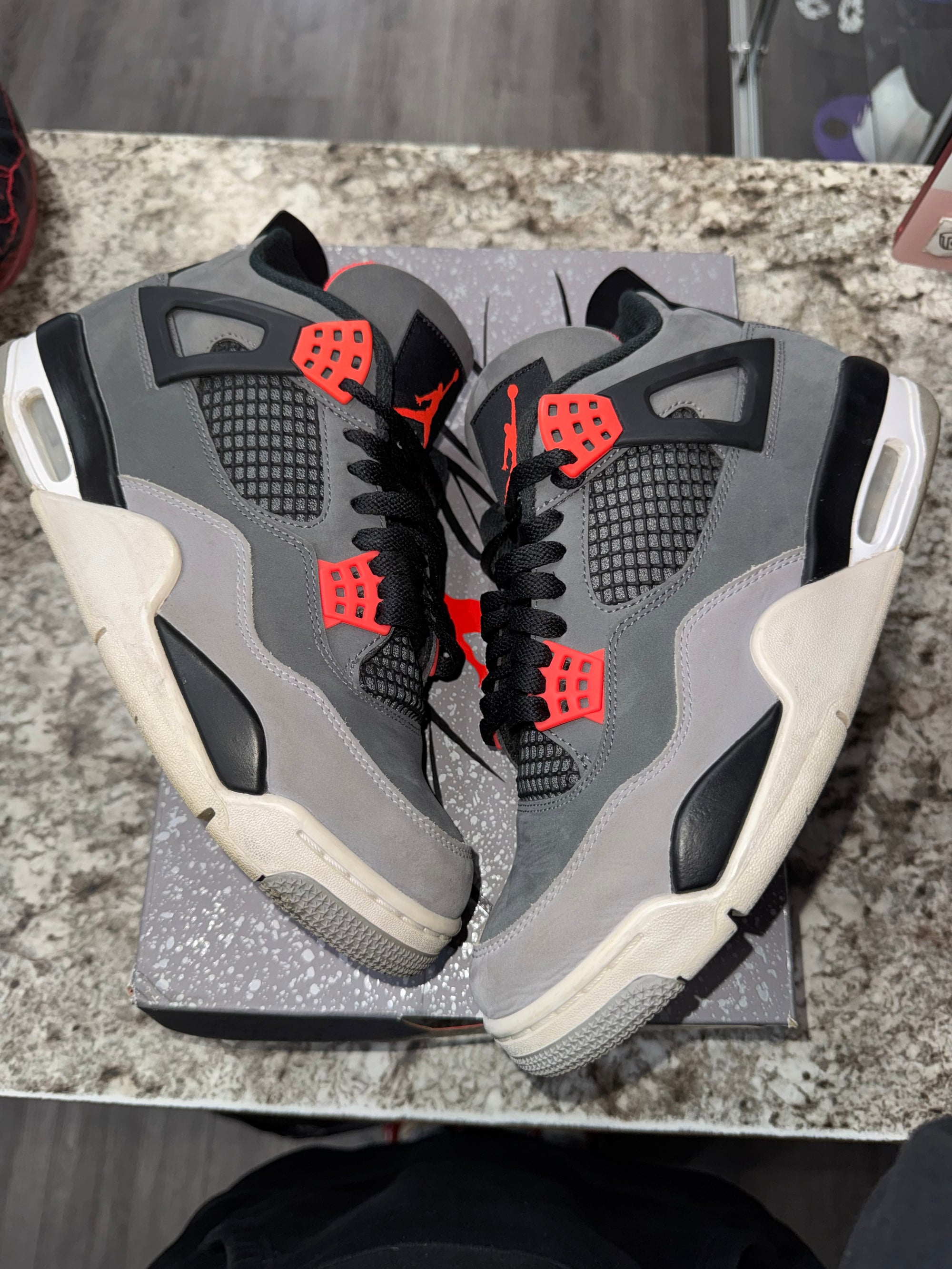 Jordan 4 Retro Infrared
