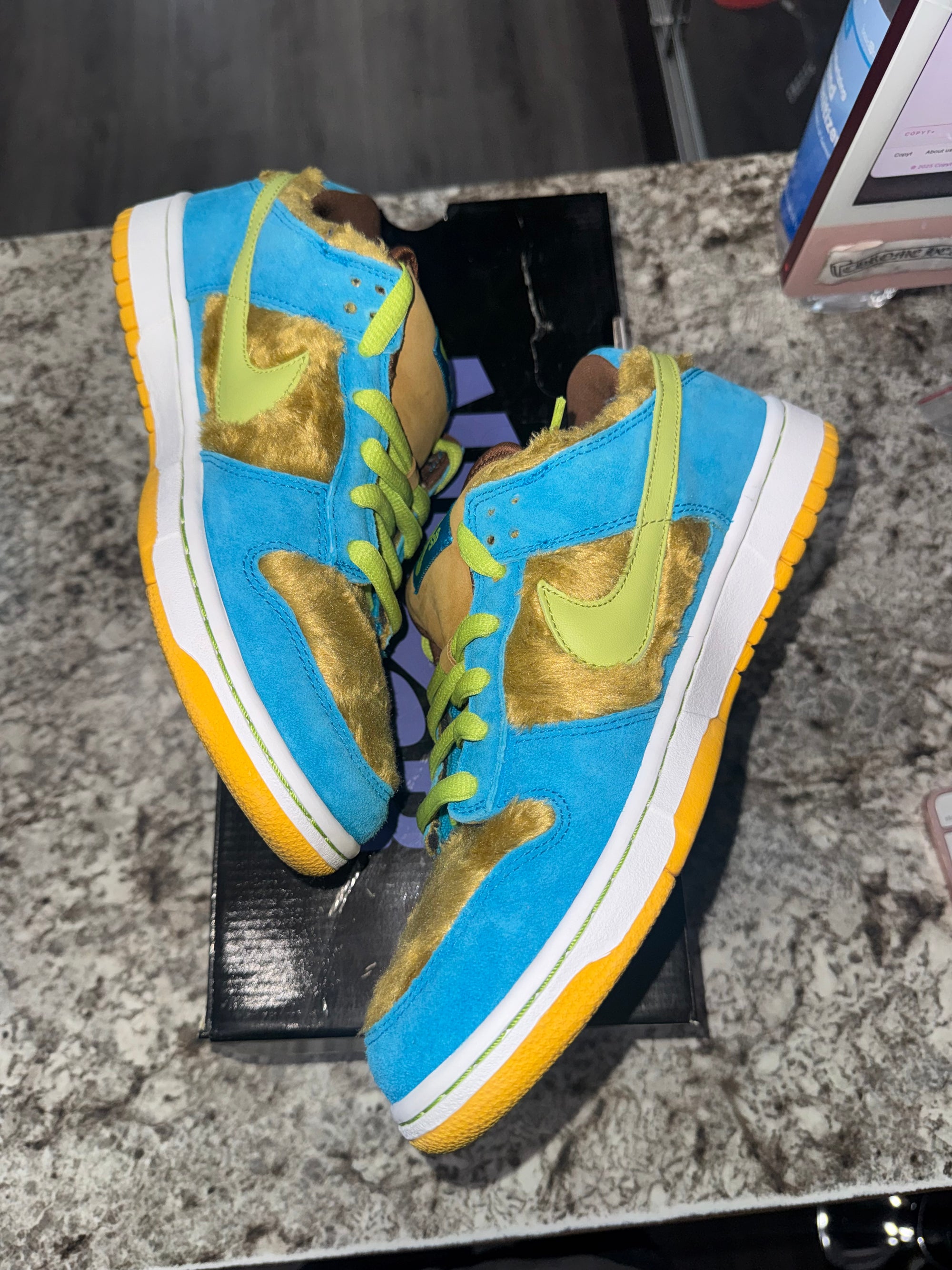 Nike SB Dunk Low Baby Bear