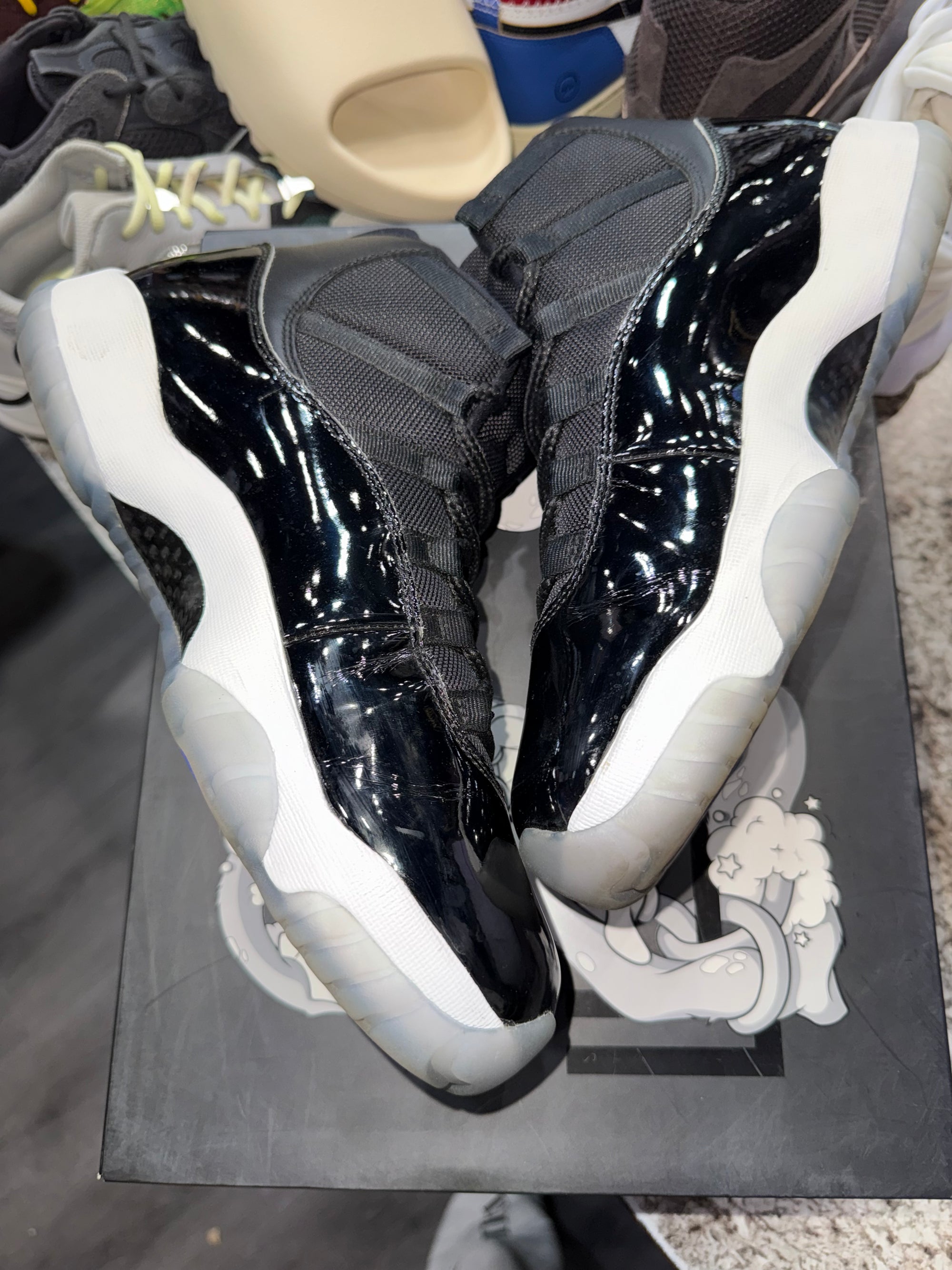Jordan 11 Retro Space Jam (2016)