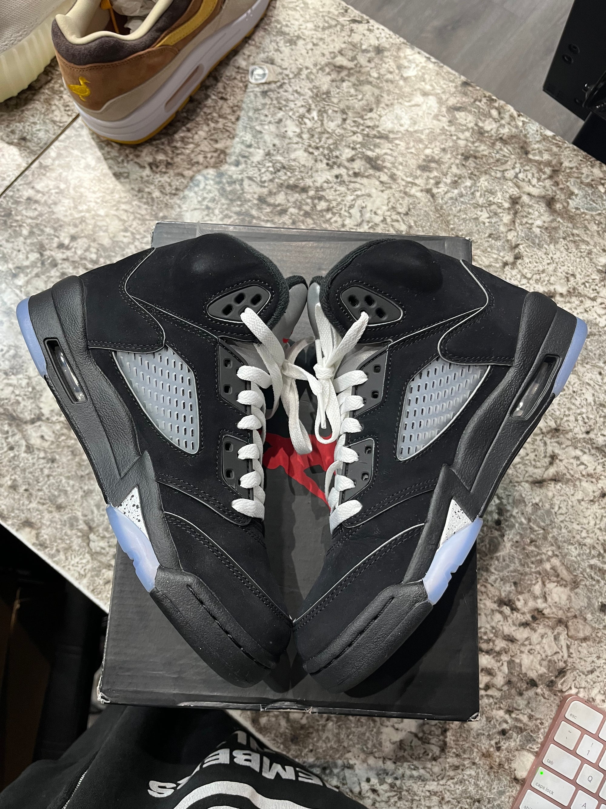 Jordan 5 Retro OG Black Metallic Reimagined