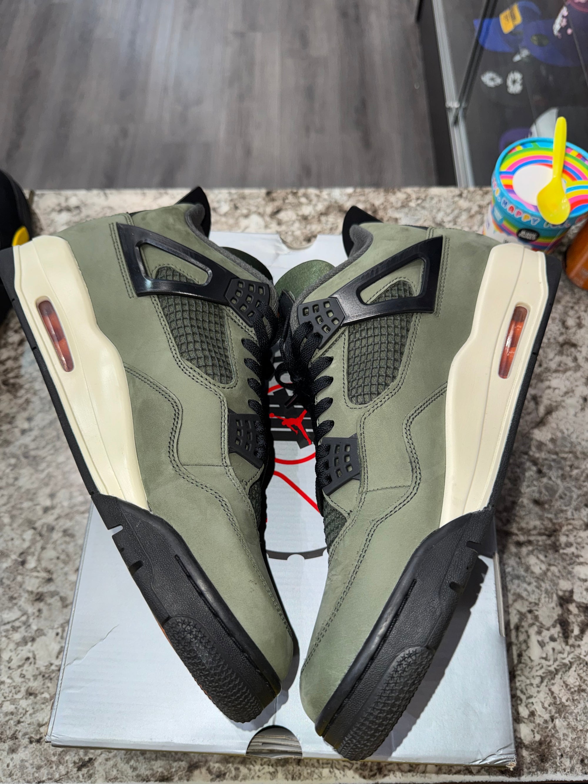 Jordan 4 Retro OG SP Undefeated (2025)