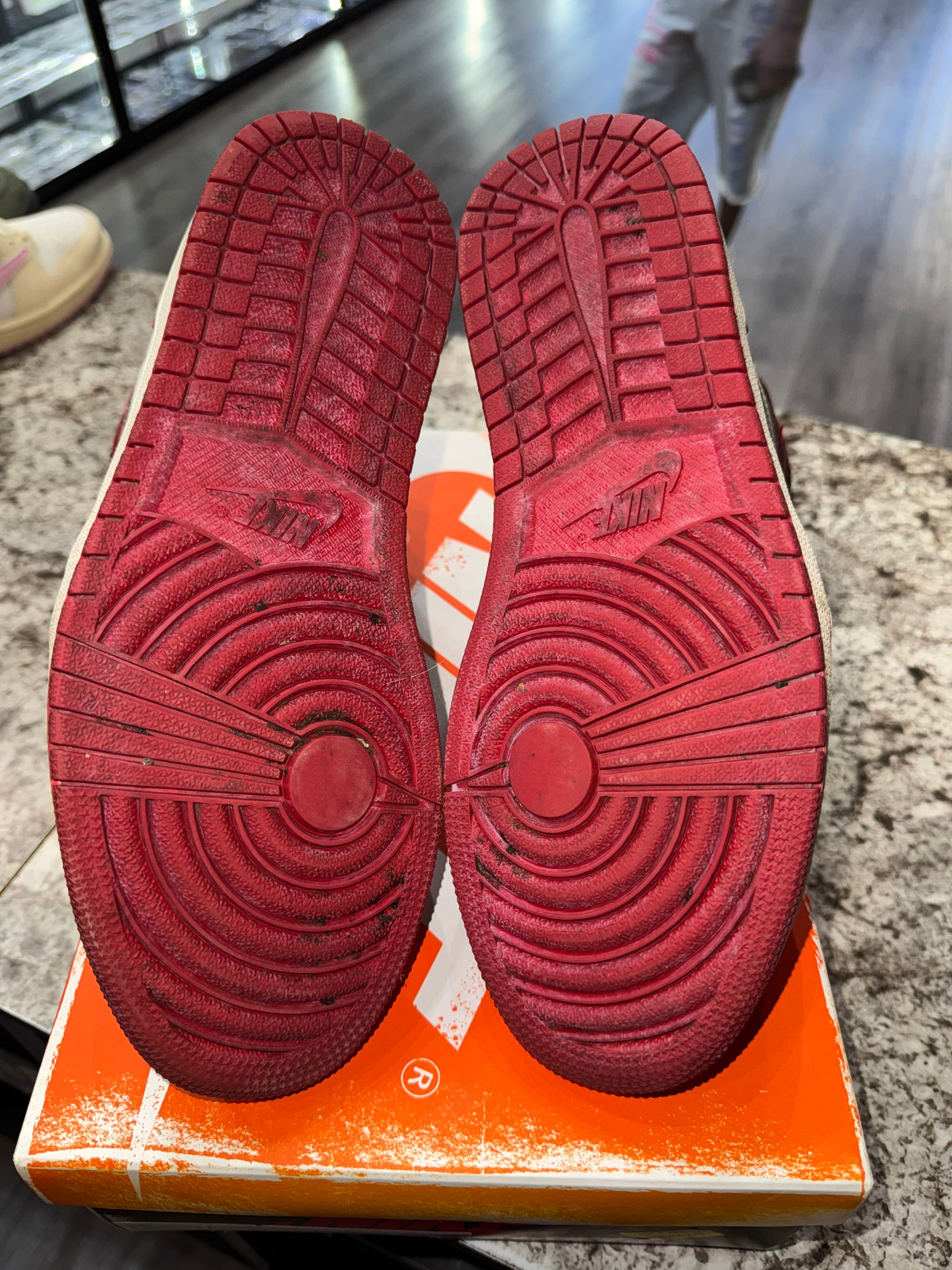 Jordan 1 Retro High OG Chicago Lost and Found