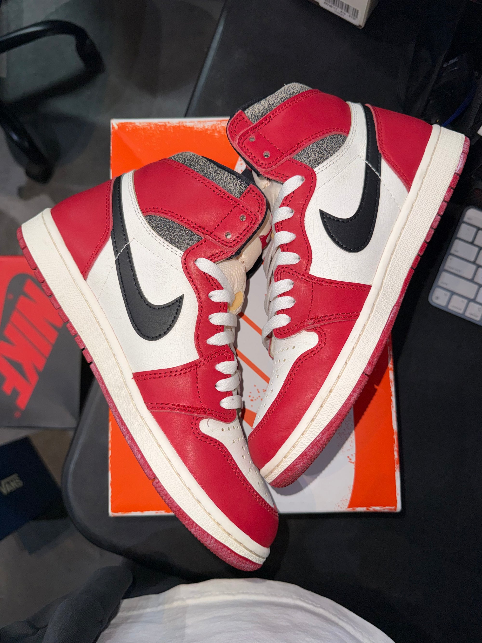 Jordan 1 Retro High OG Chicago Lost and Found