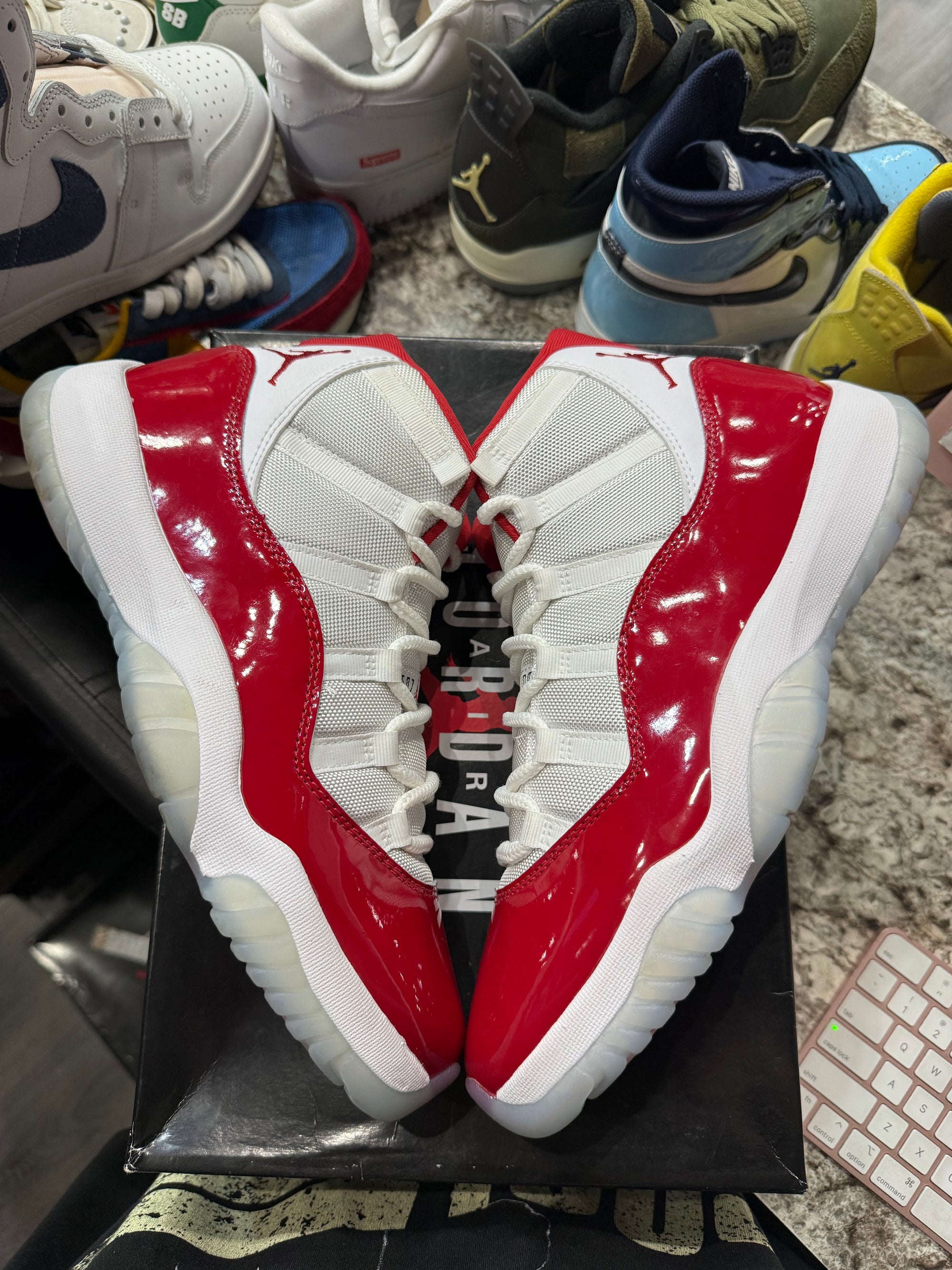 Jordan 11 Retro Cherry (2022)