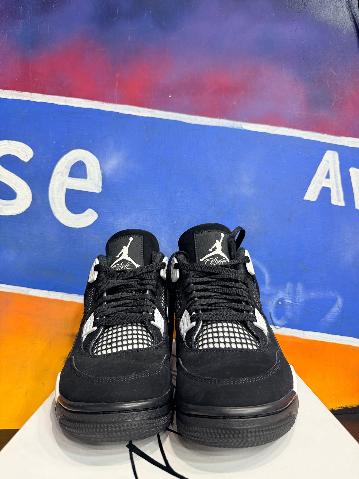 Jordan 4 Retro White Thunder