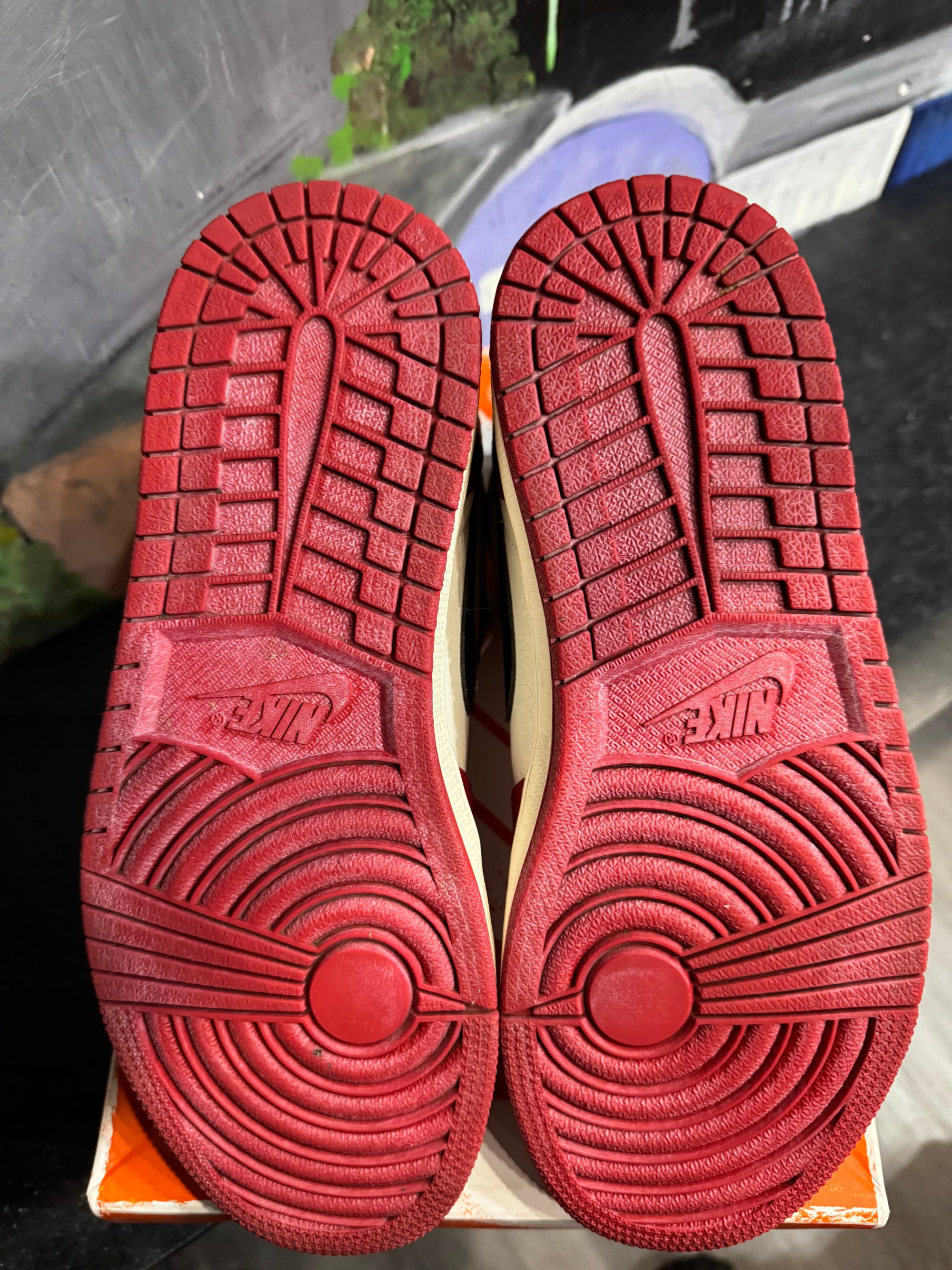 Jordan 1 Retro High OG Chicago Lost and Found